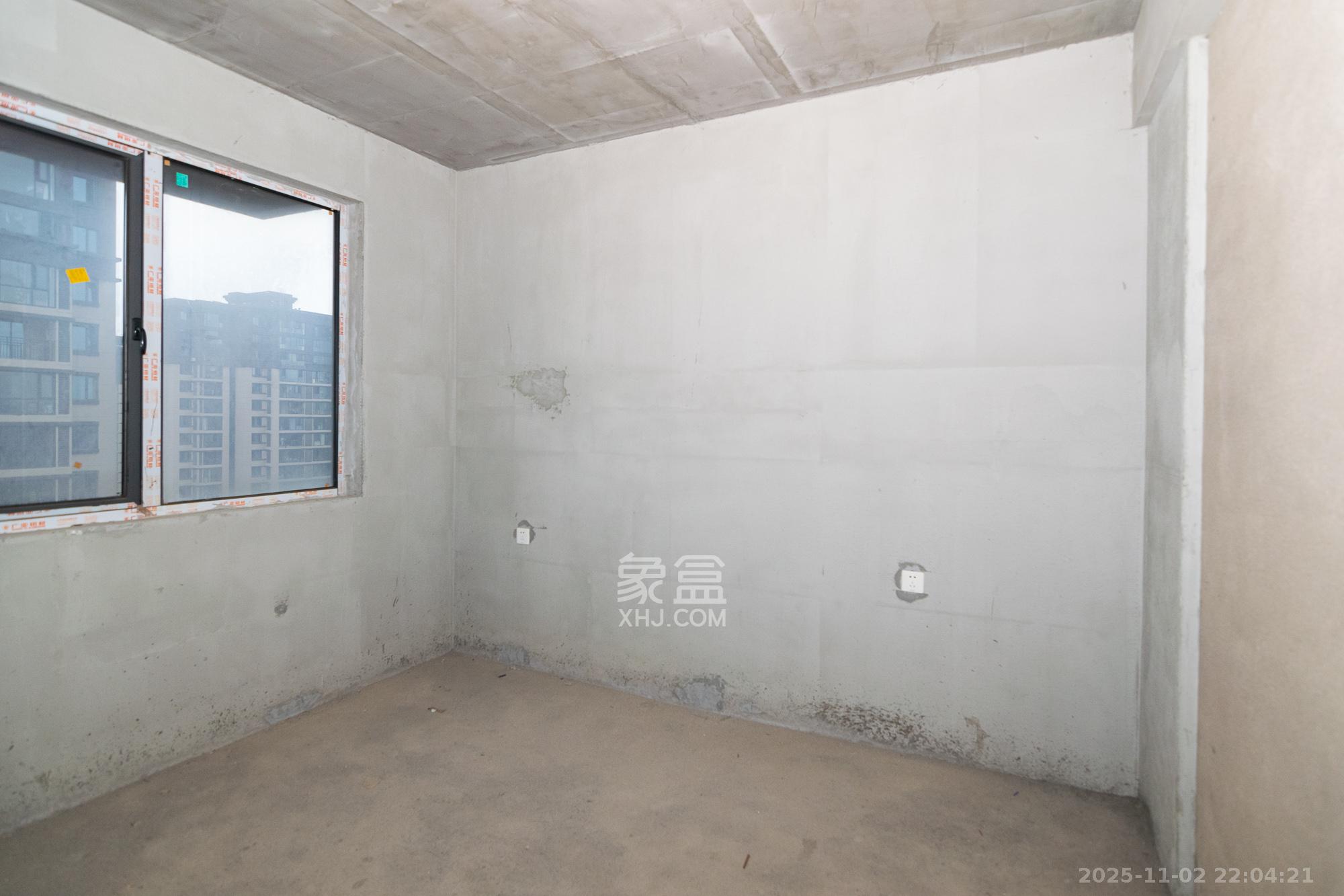 澳海望洲府  4室2厅2卫    68.8万卧室