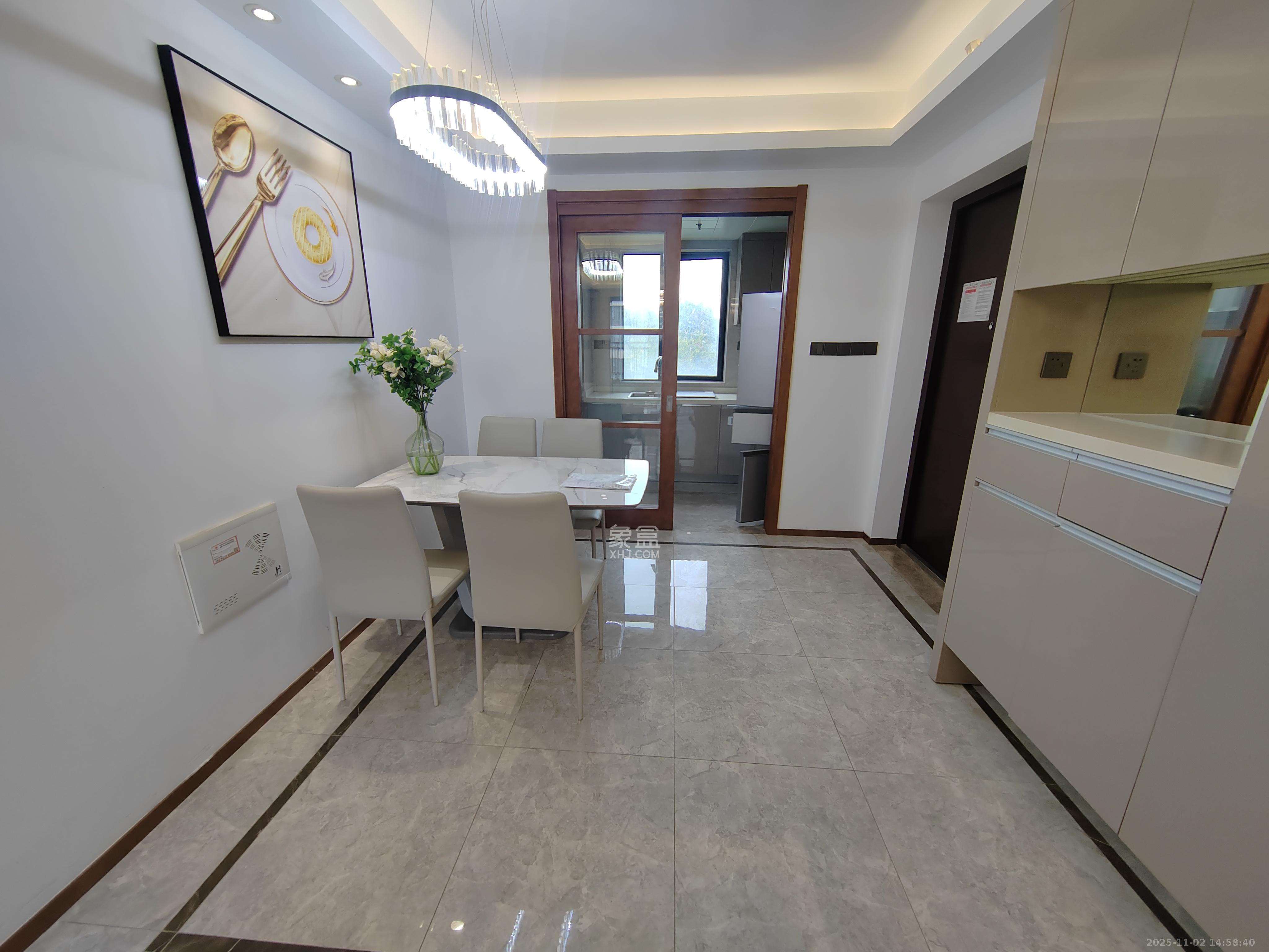 梅溪悦章 3室2厅2卫 3800.0元/月 梅溪悦章 3室2厅2卫 3800.0元/月室内图