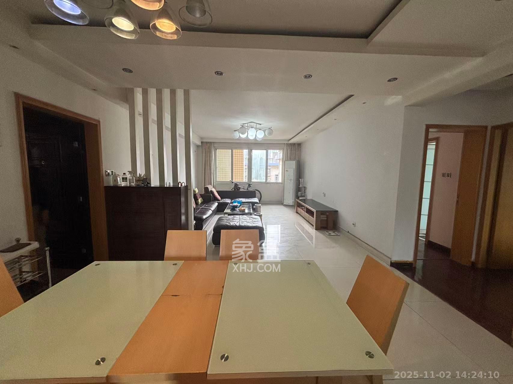 天翔新新家园  1室0厅0卫    2400.0元/月室内图