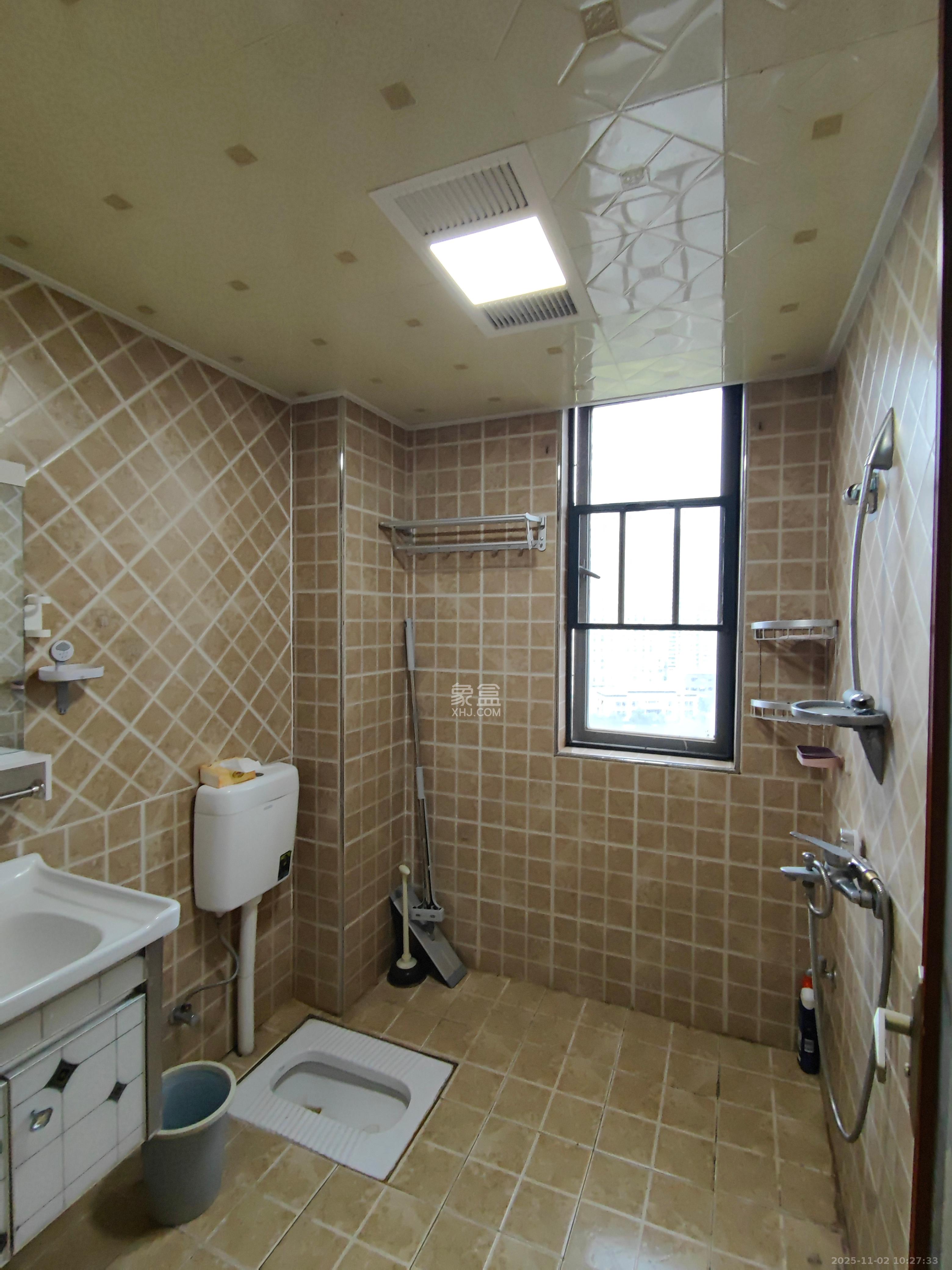 中建梅溪湖中心  3室2厅1卫    2400.0元/月室内图