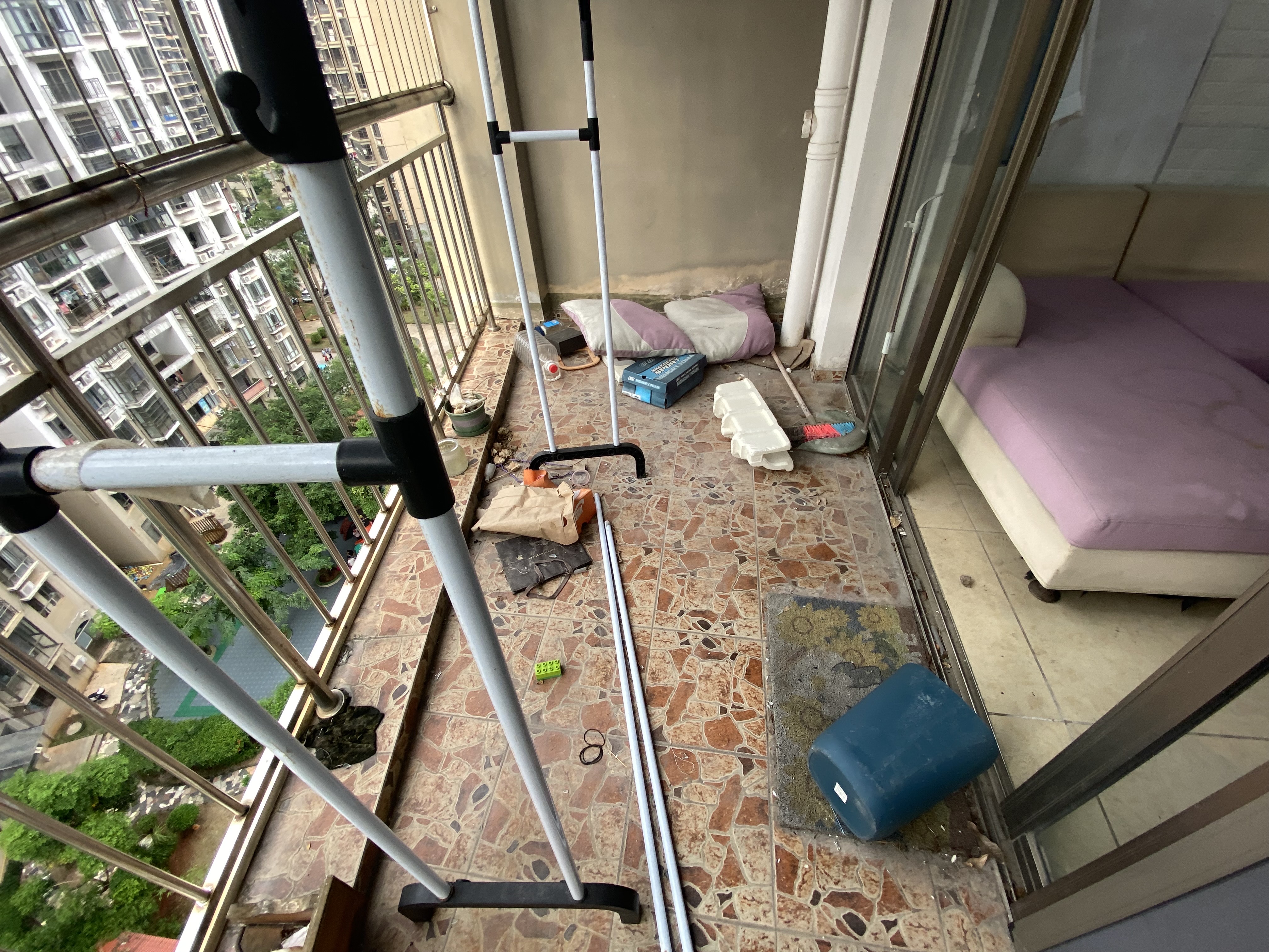 泉海好家园  2室2厅1卫    2300.0元/月室内图