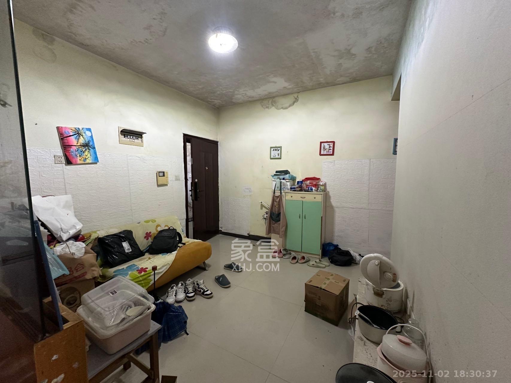 紫晶城  1室1厅1卫    1200.0元/月室内图