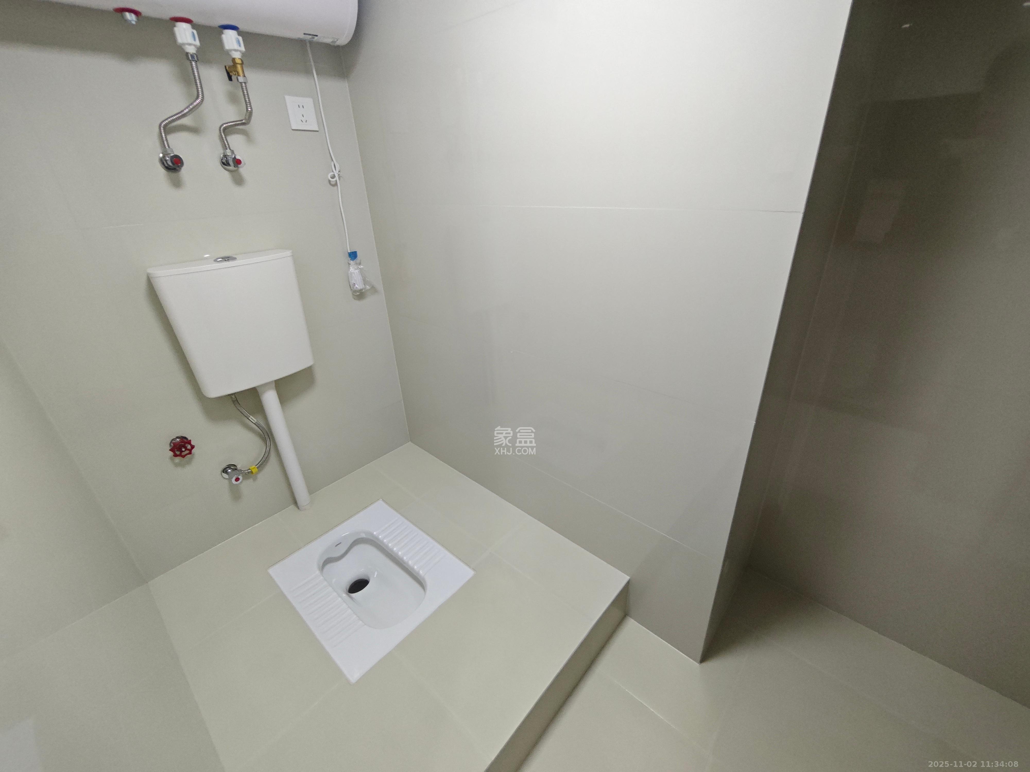 绿地V岛 2室1厅1卫 2500.0元/月 绿地V岛 2室1厅1卫 2500.0元/月室内图