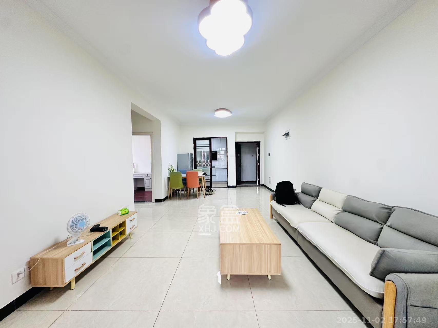 乾城（兴旺乾城）  3室2厅1卫    2300.0元/月室内图