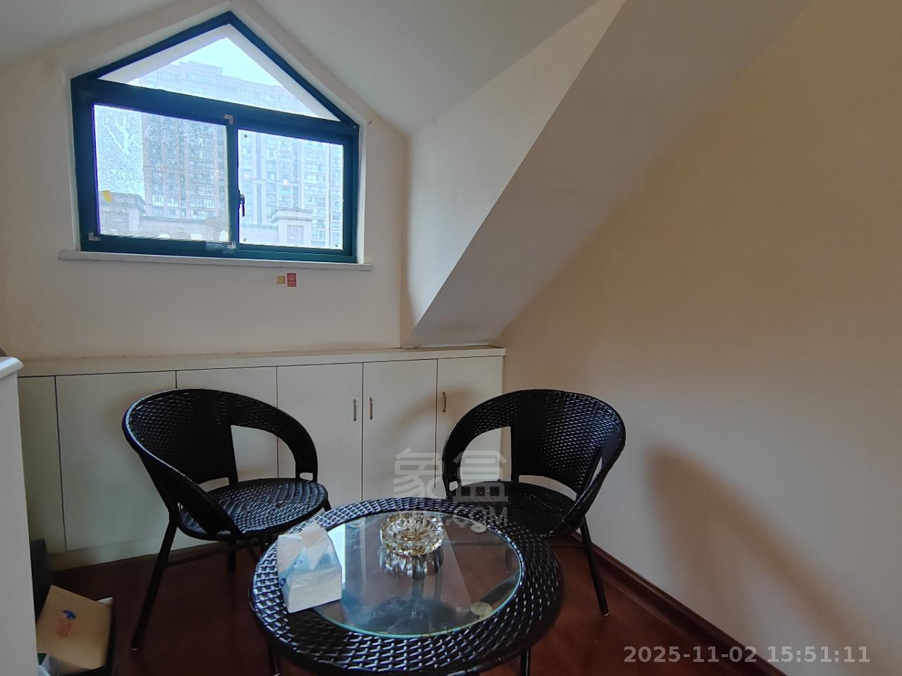 尚格名城香榭丽舍  4室2厅3卫    2200.0元/月室内图