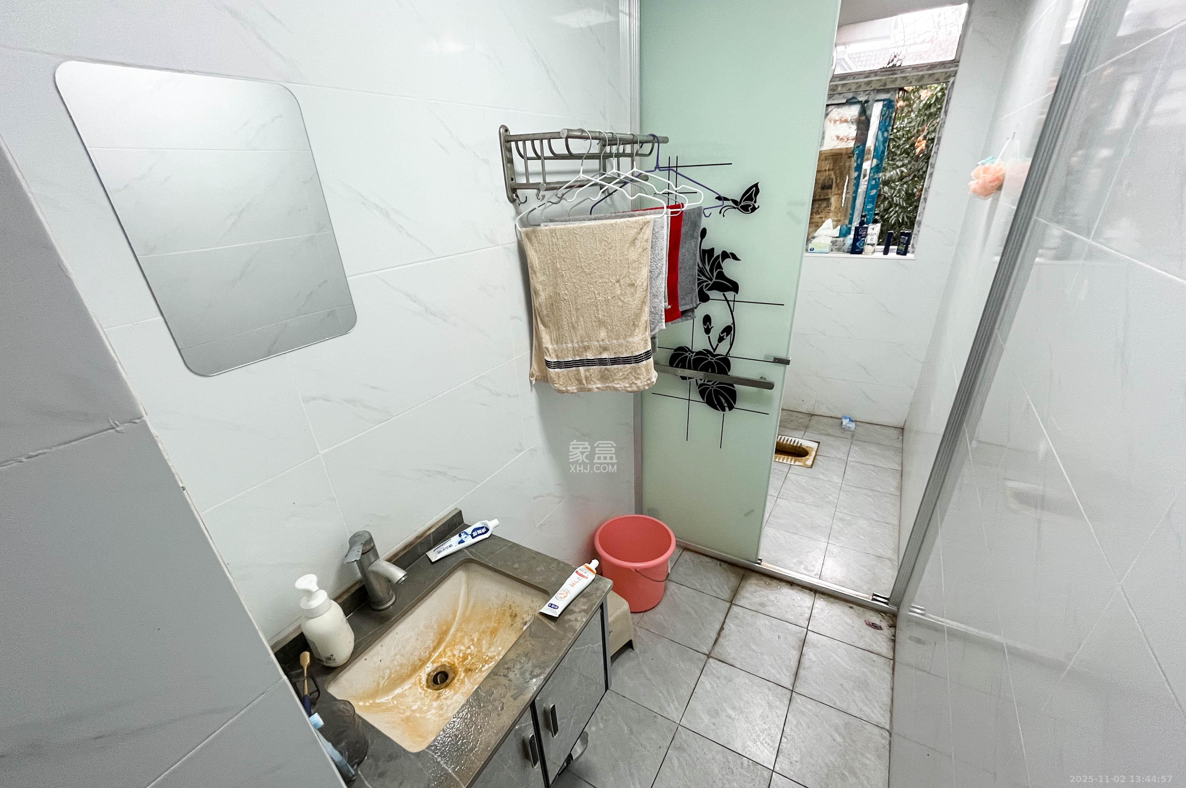 愿景品格家园  3室2厅1卫    48.0万卫生间