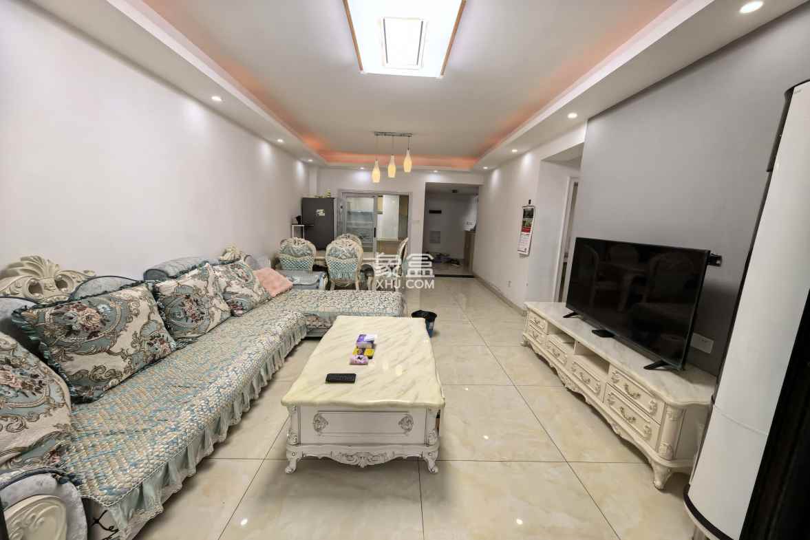 盛达景都三期 2室2厅1卫 3100.0元/月 盛达景都三期 2室2厅1卫 3100.0元/月室内图