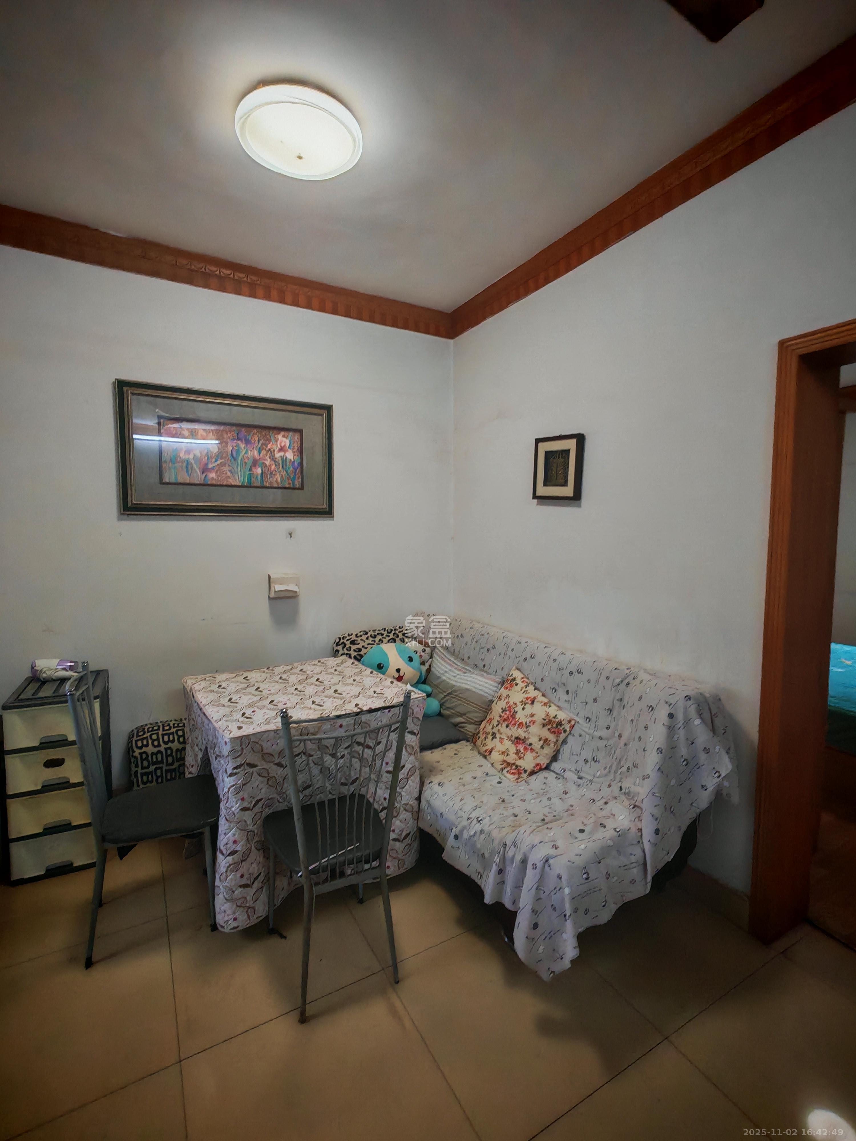 省机械工业学院（湖南工业职业学院雨花校区）  2室1厅1卫    1300.0元/月