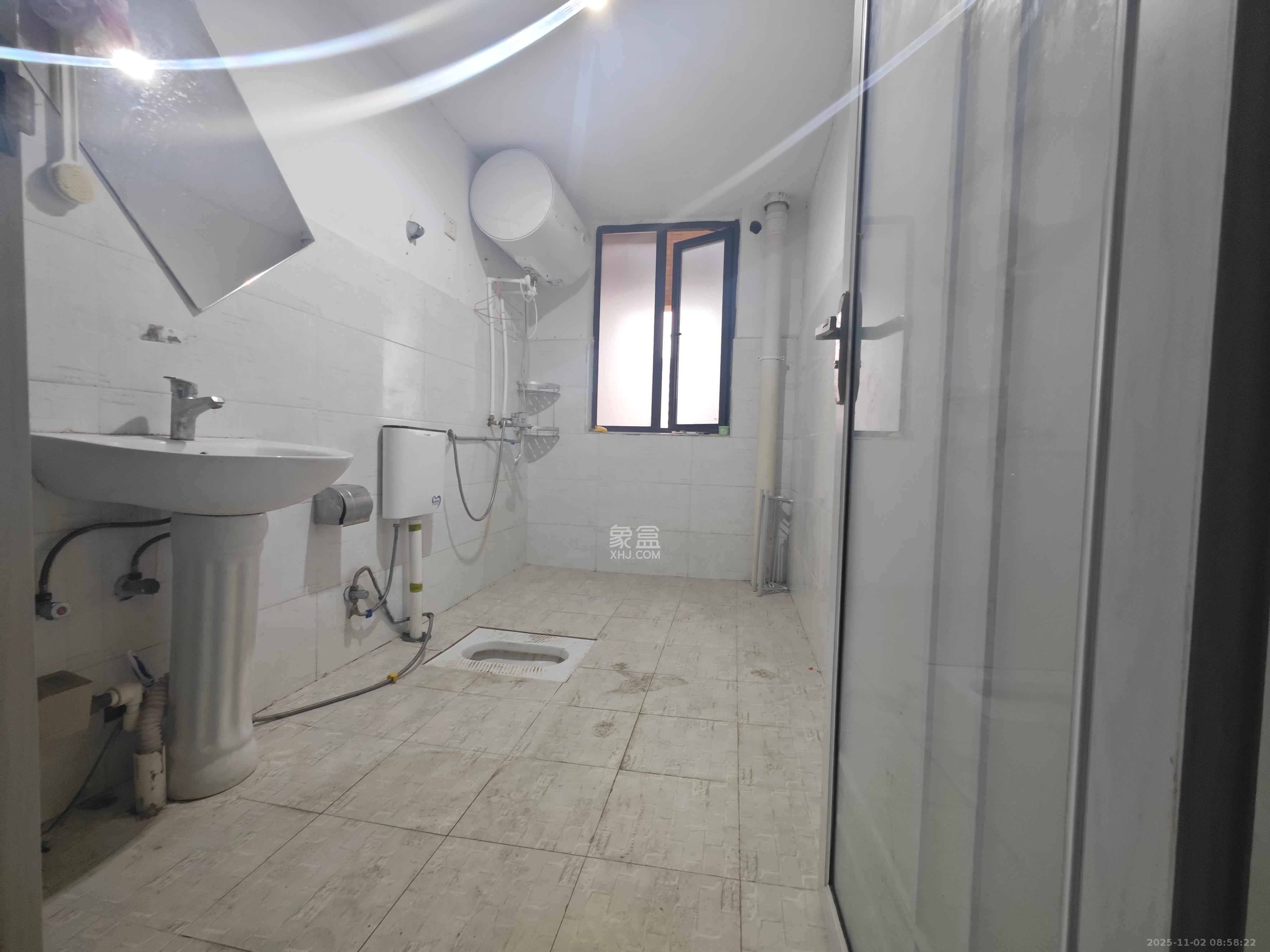 湘水郡(兴旺小爱同学) 4室2厅2卫 2500.0元/月 湘水郡(兴旺小爱同学) 4室2厅2卫 2500.0元/月室内图