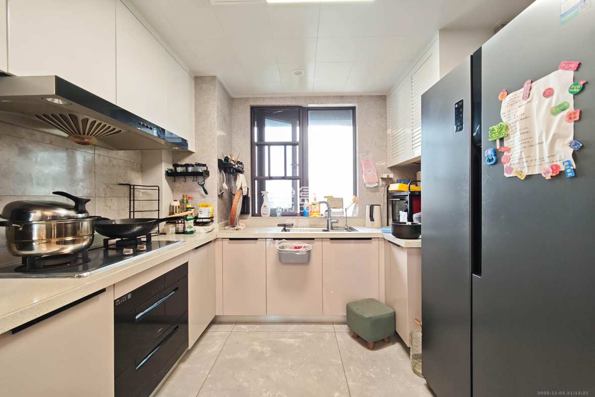 龙湖日盛奕境 4室2厅2卫 135.0万 龙湖日盛奕境 4室2厅2卫 135.0万其他