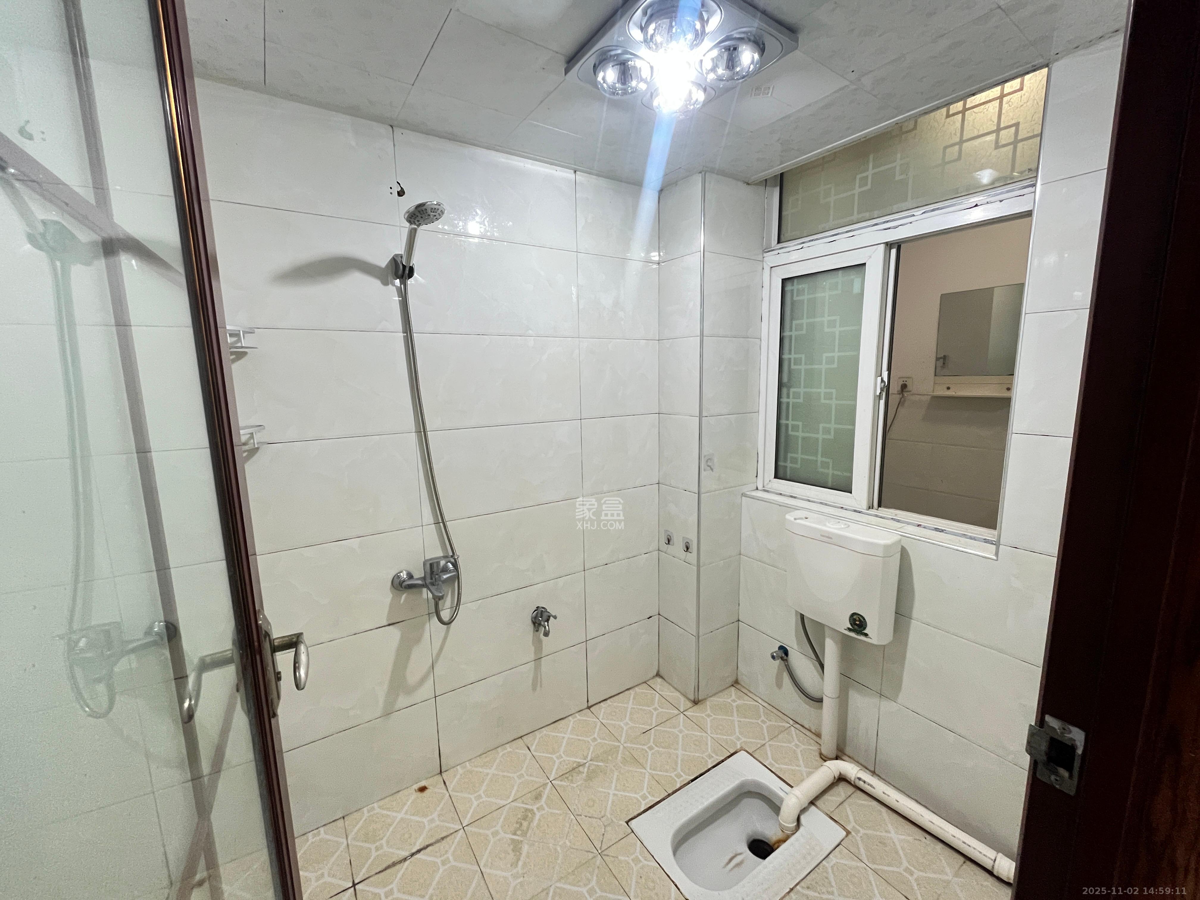 银太家园 2室2厅1卫 1600.0元/月 银太家园 2室2厅1卫 1600.0元/月室内图