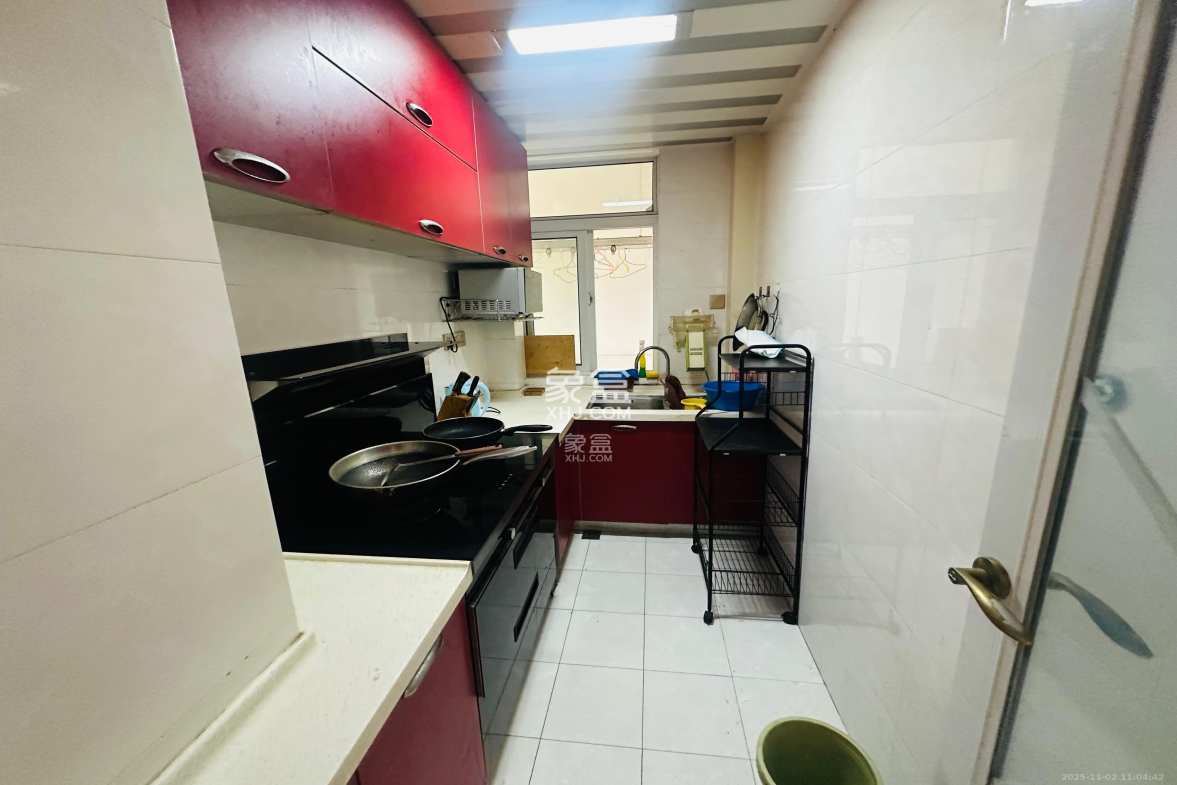 汇都公寓 3室1厅1卫 2500.0元/月 汇都公寓 3室1厅1卫 2500.0元/月室内图