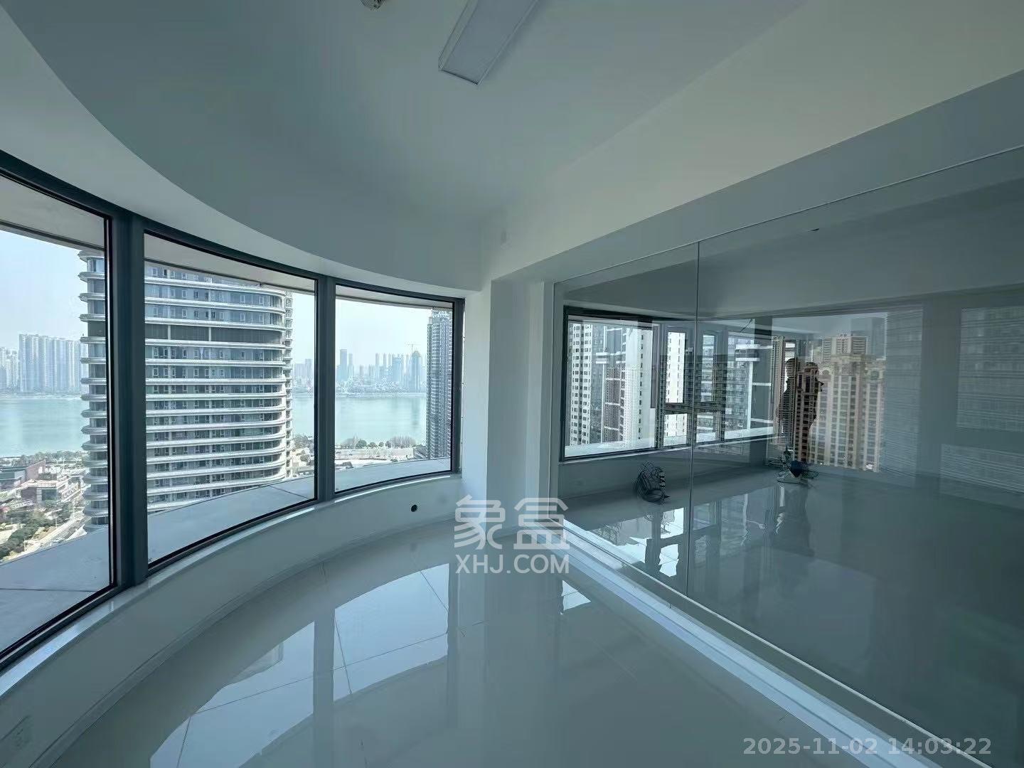 保利天禧EF区  4室0厅2卫    7000.0元/月室内图