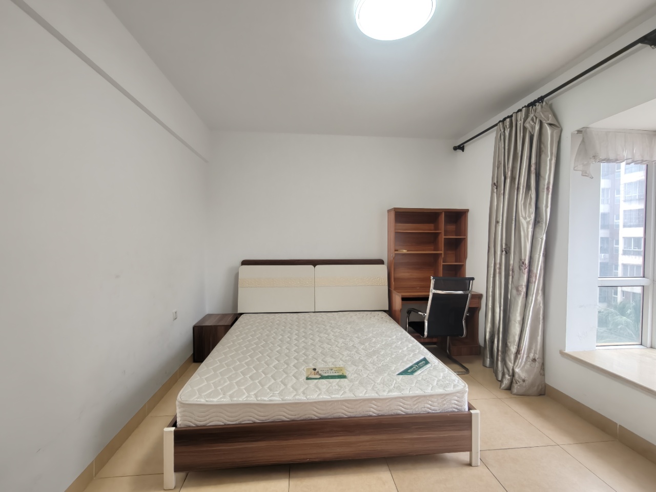 维多利亚花园  2室2厅1卫    2400.0元/月室内图