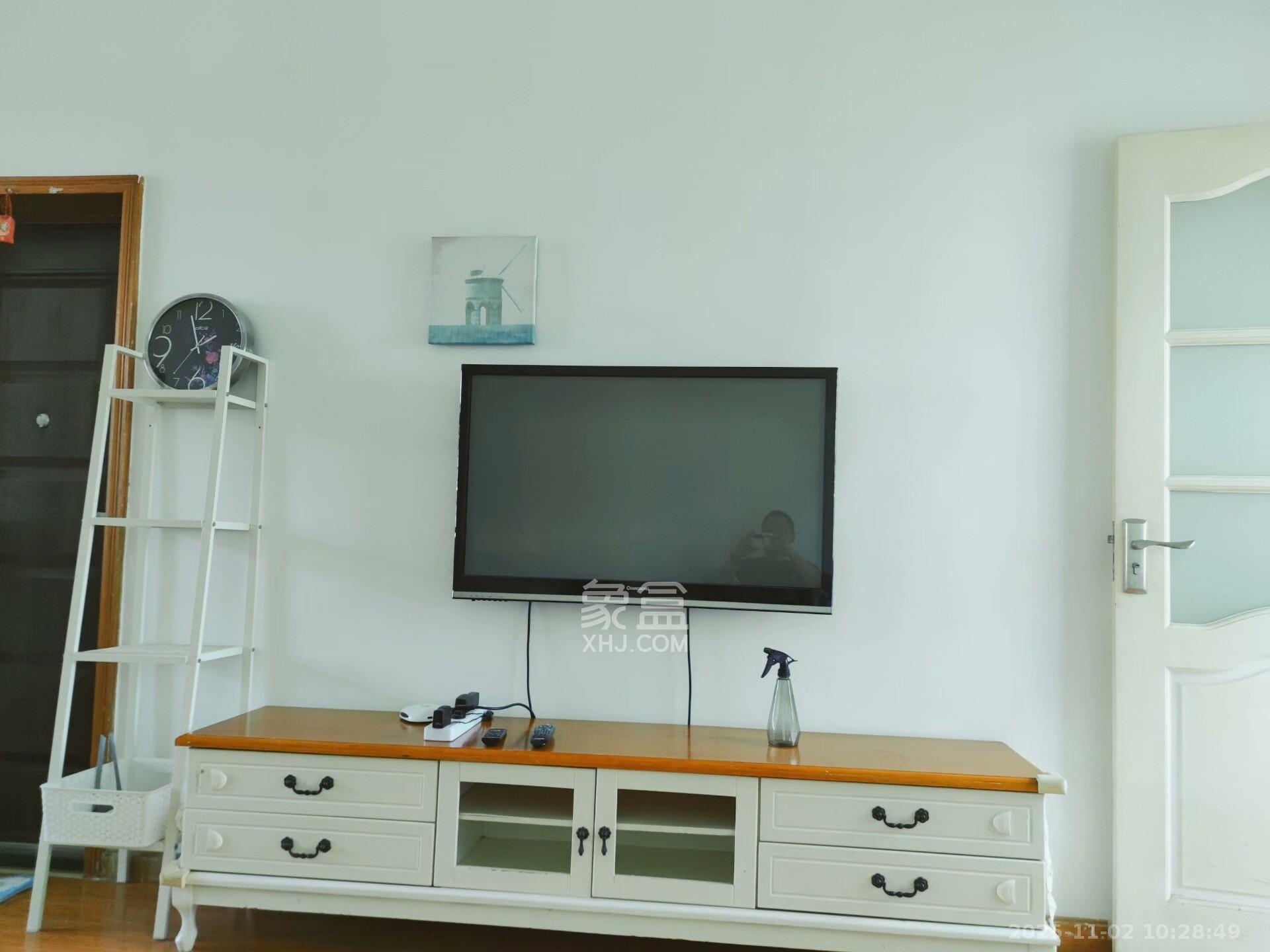 三湘小区  2室1厅1卫    1750.0元/月室内图