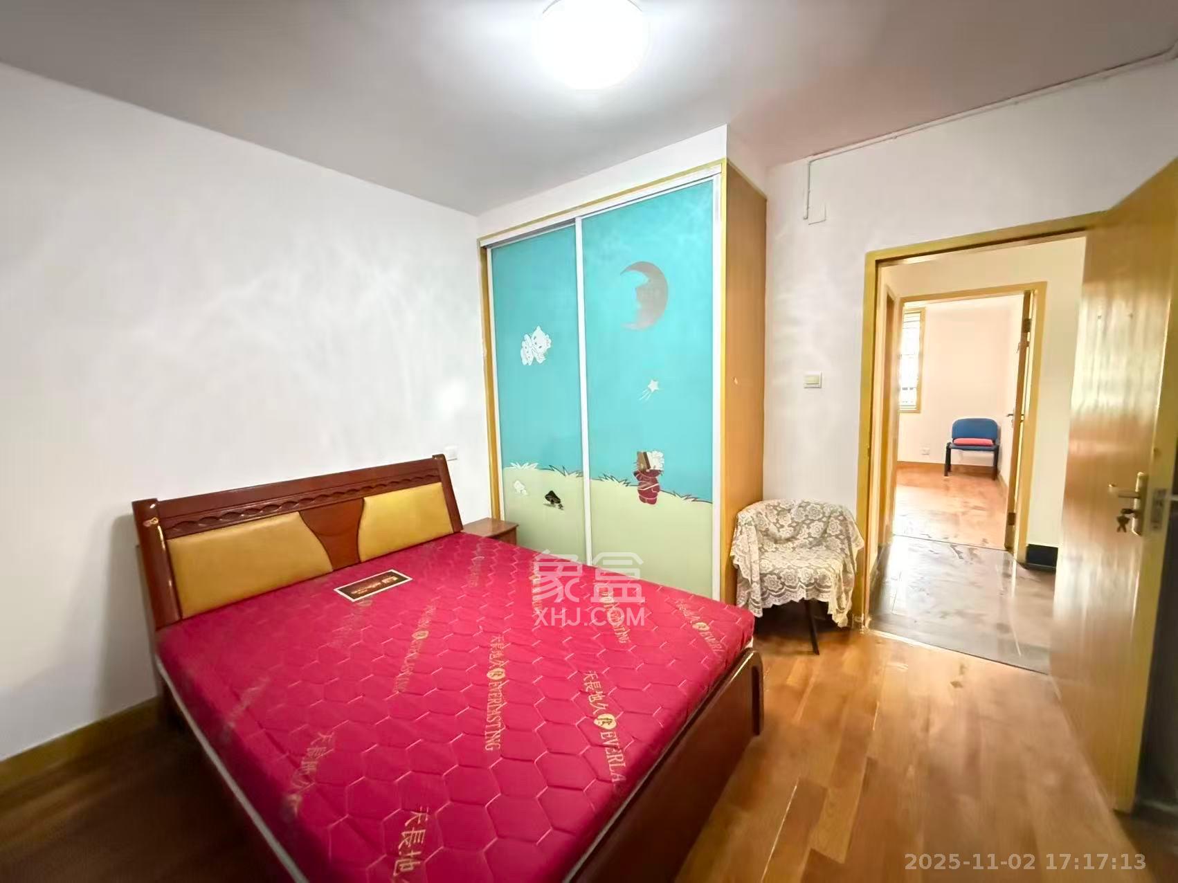 学宫街散盘 3室2厅2卫 2600.0元/月 学宫街散盘 3室2厅2卫 2600.0元/月室内图