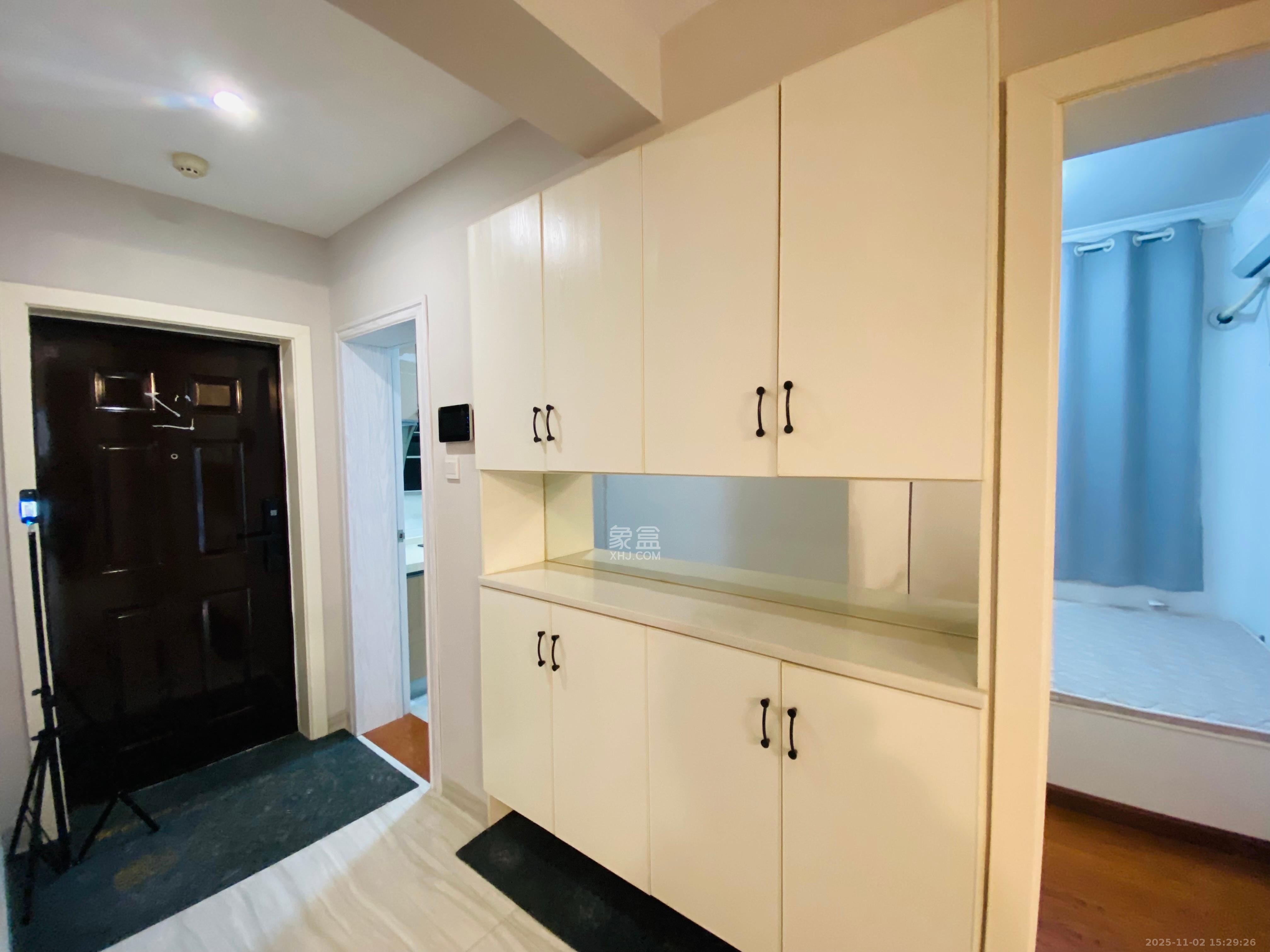 保利西海岸B区  2室2厅1卫    3200.0元/月室内图