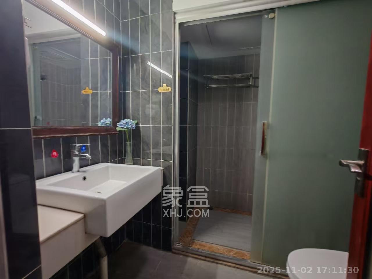 天元涉外景园B区  1室1厅1卫    1300.0元/月室内图