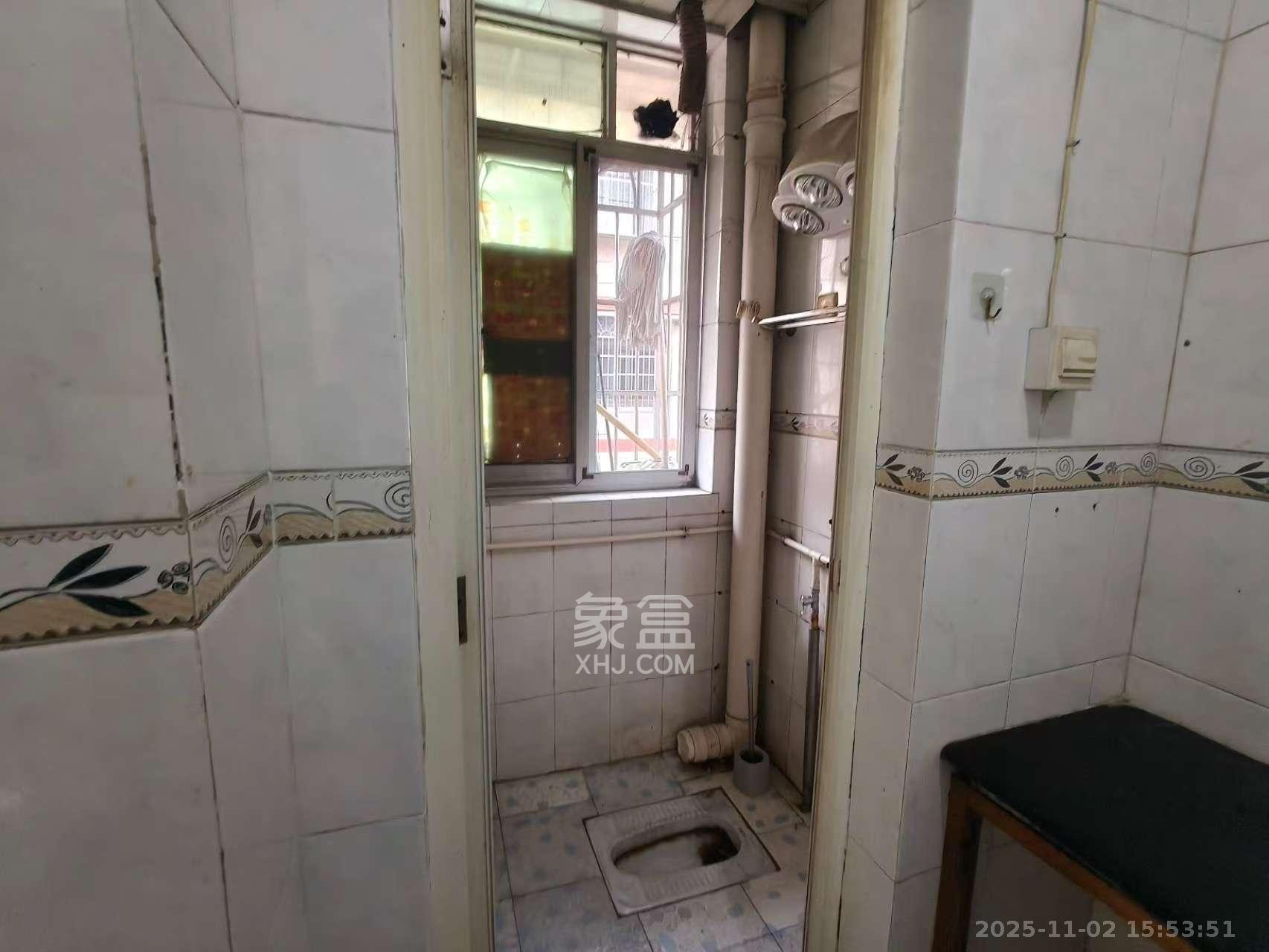 高桥火焰市场  3室2厅1卫    1300.0元/月室内图