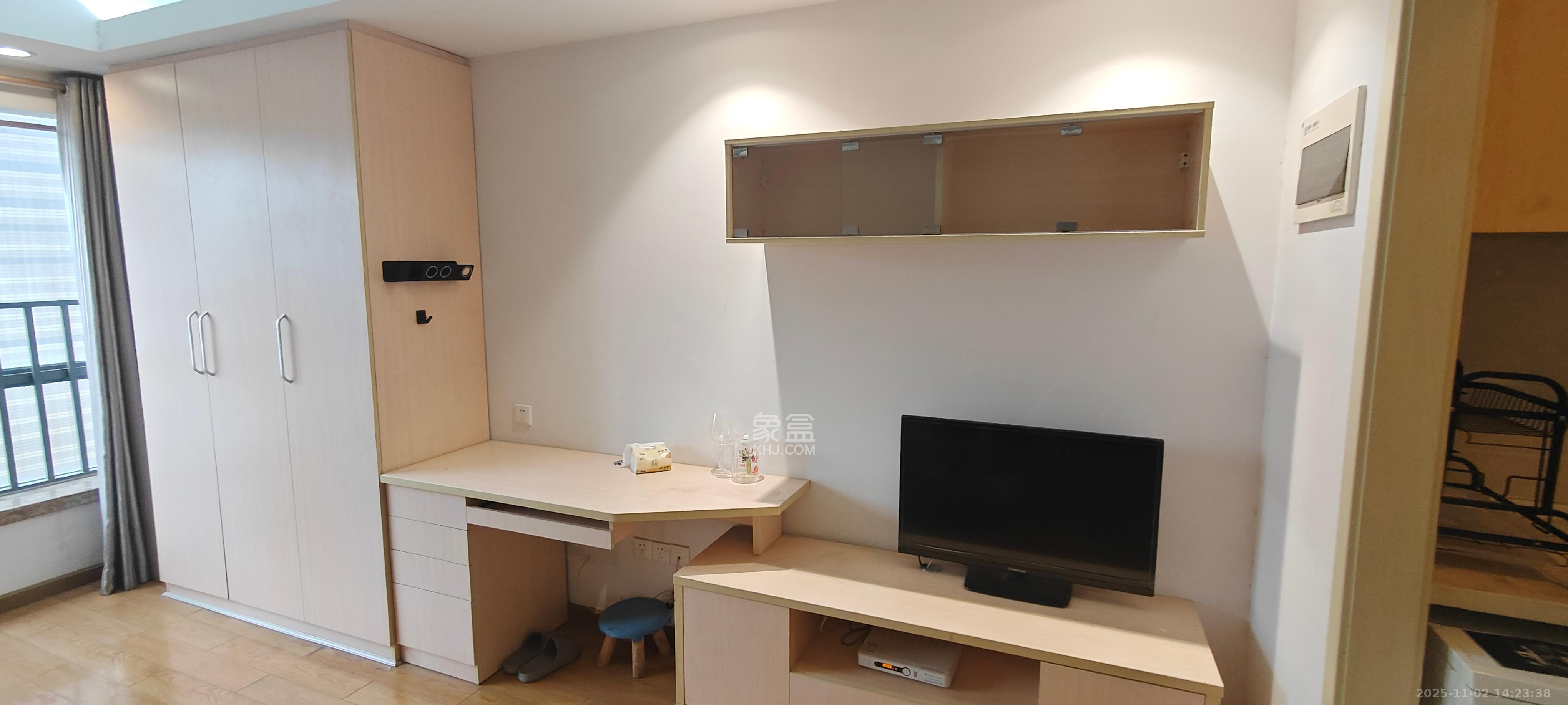 融科檀香山（融科紫檀、香山国际）  1室1厅1卫    1700.0元/月室内图