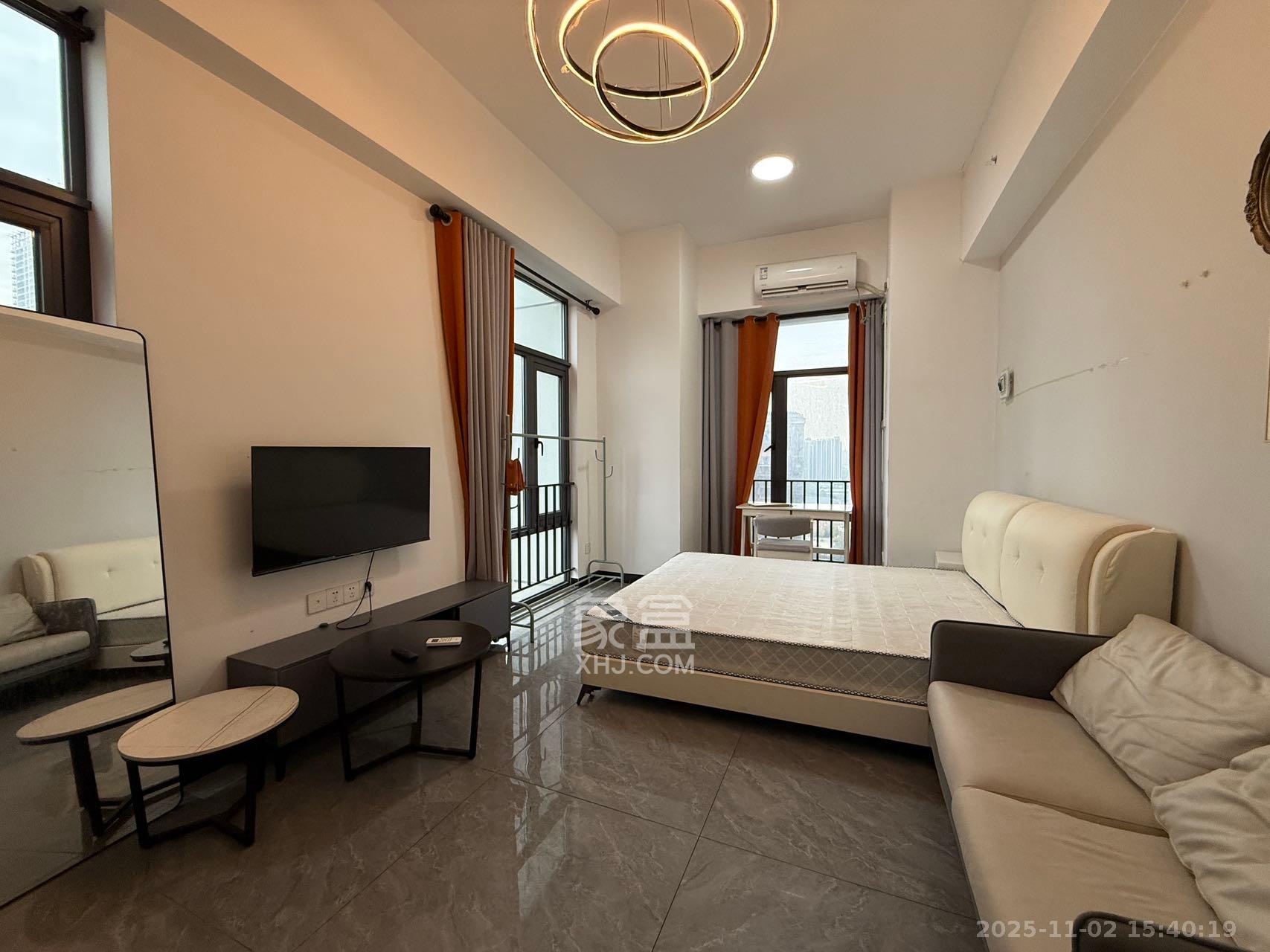 启迪协信中心  1室1厅1卫    2000.0元/月