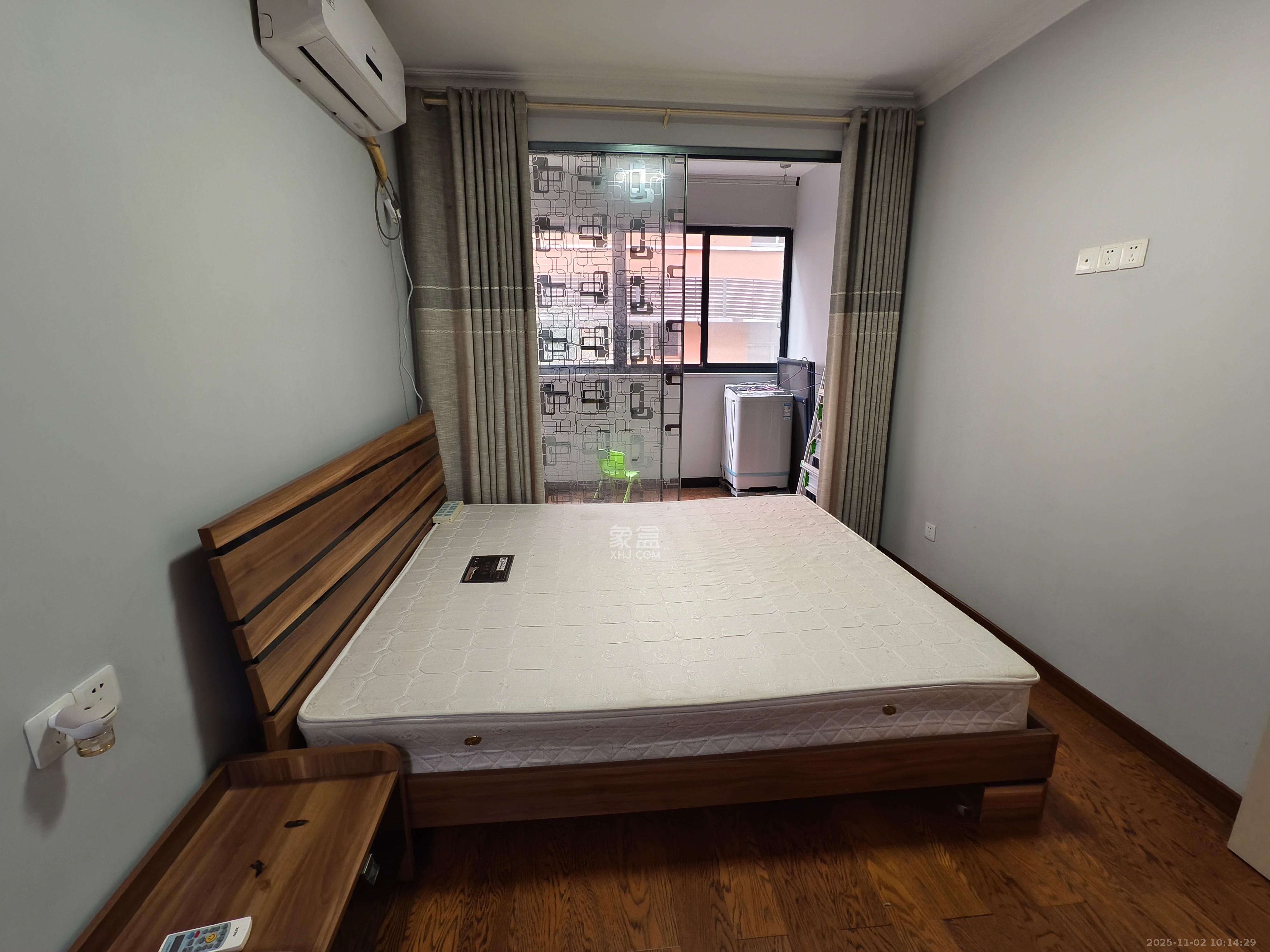 省儿童医院单位宿舍  2室2厅1卫    2300.0元/月室内图