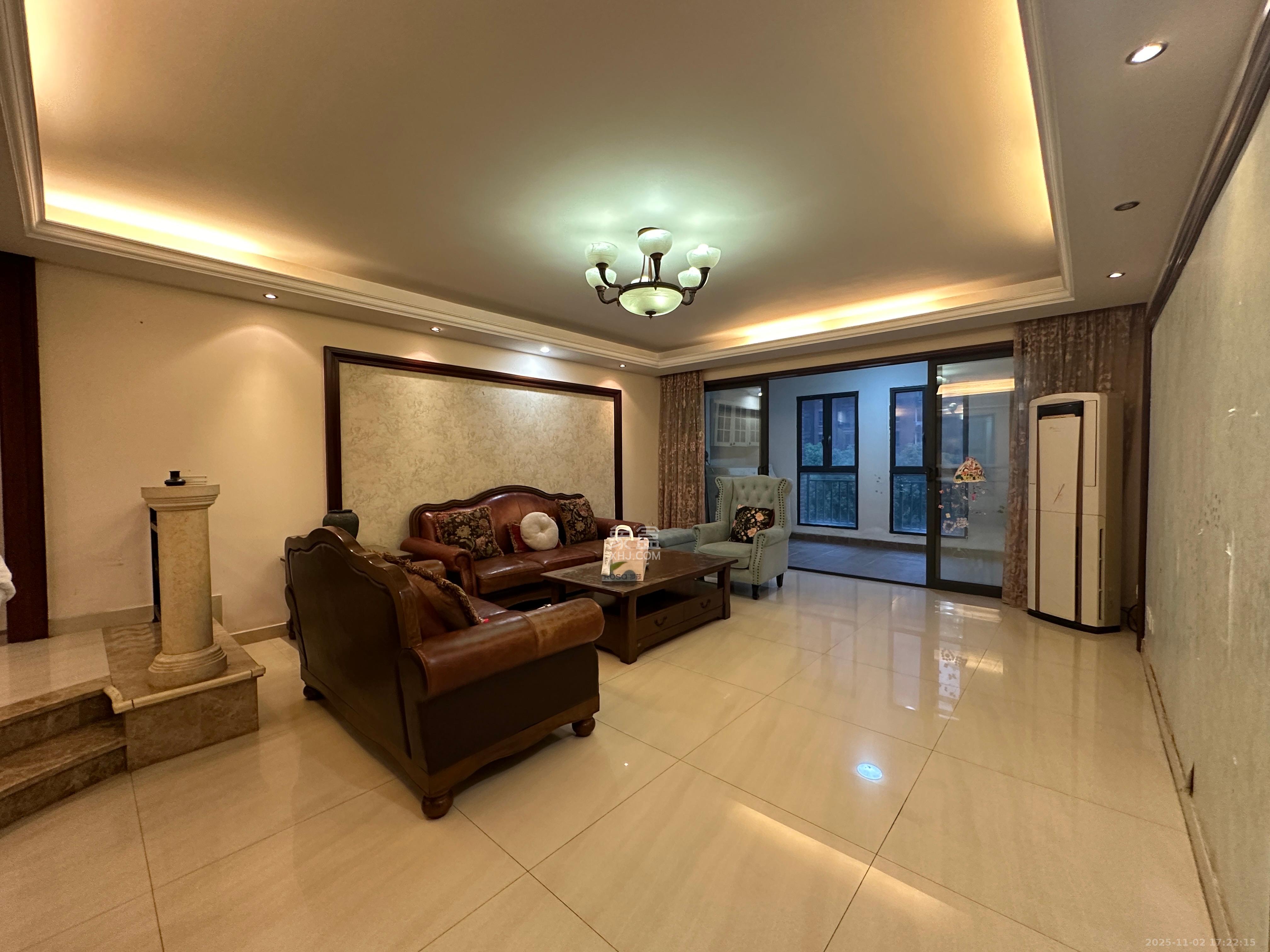 中隆国际御玺  4室2厅1卫    4500.0元/月