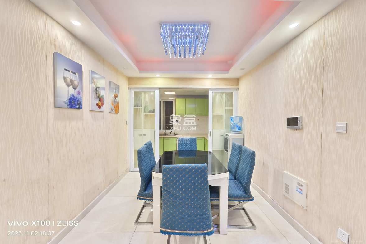 紫云阁 3室2厅2卫 2000.0元/月 紫云阁 3室2厅2卫 2000.0元/月室内图