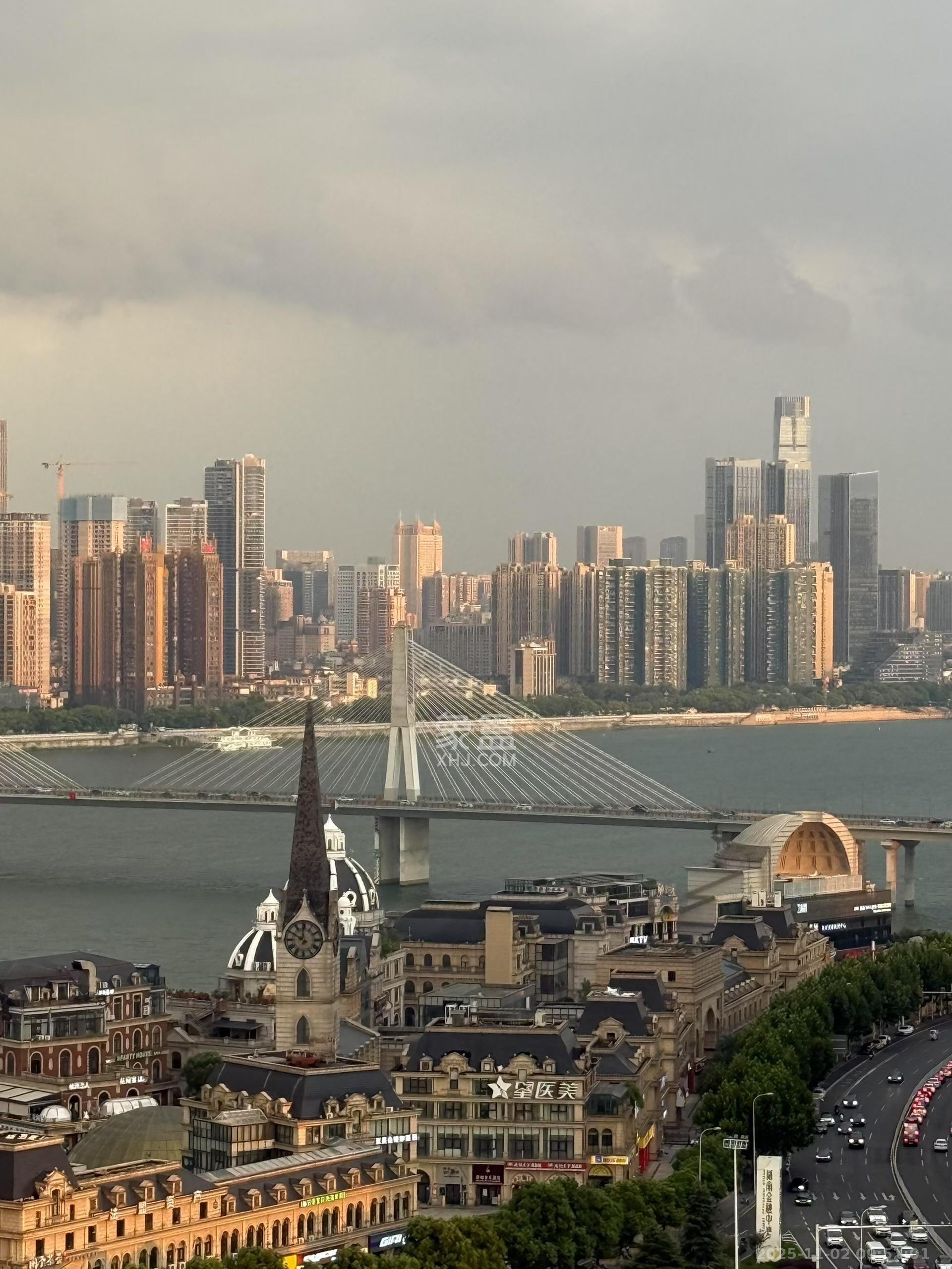 万科里金域国际 4室2厅2卫 4500.0元/月 万科里金域国际 4室2厅2卫 4500.0元/月室内图