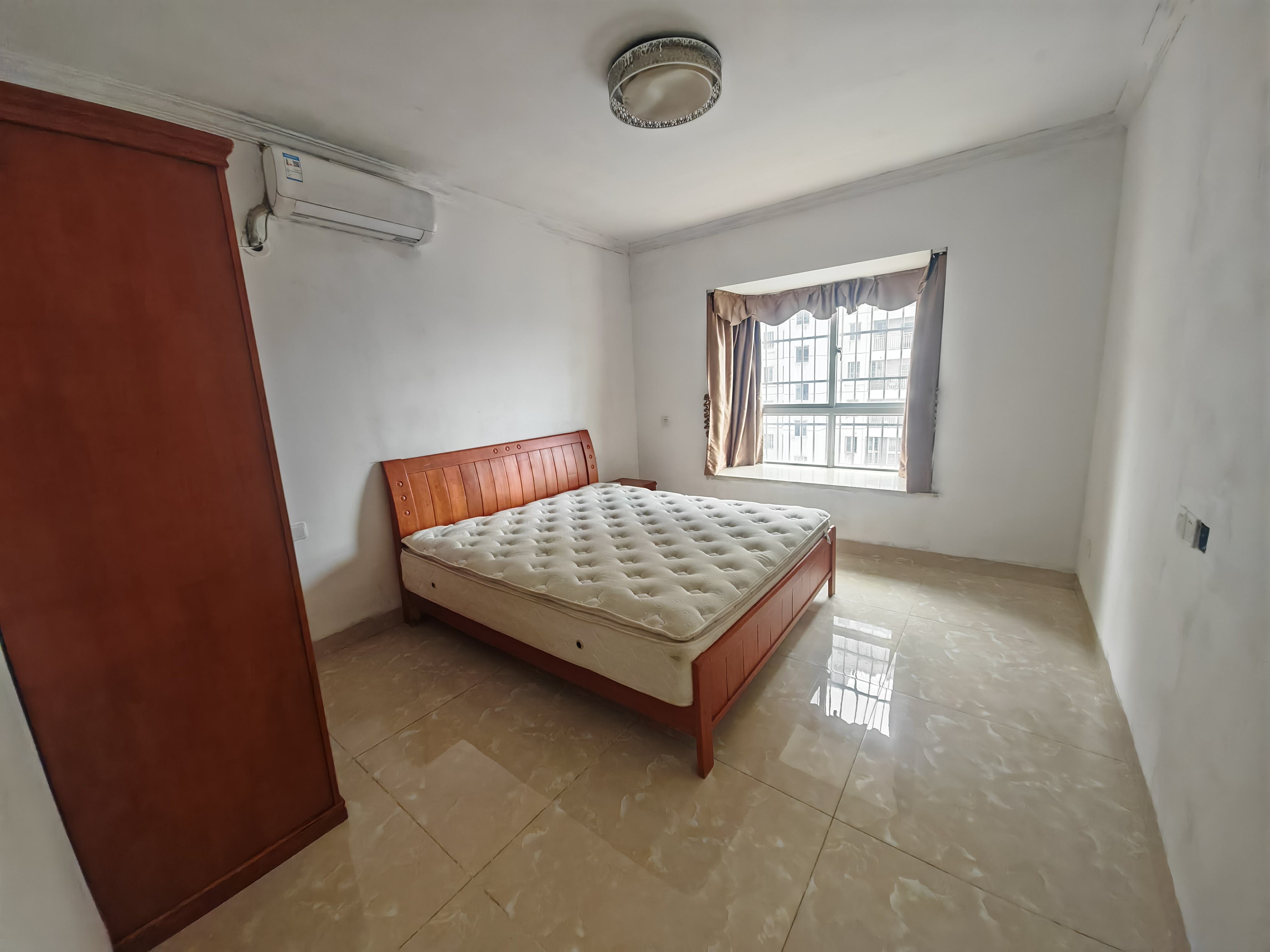 海航城  2室2厅1卫    2300.0元/月室内图