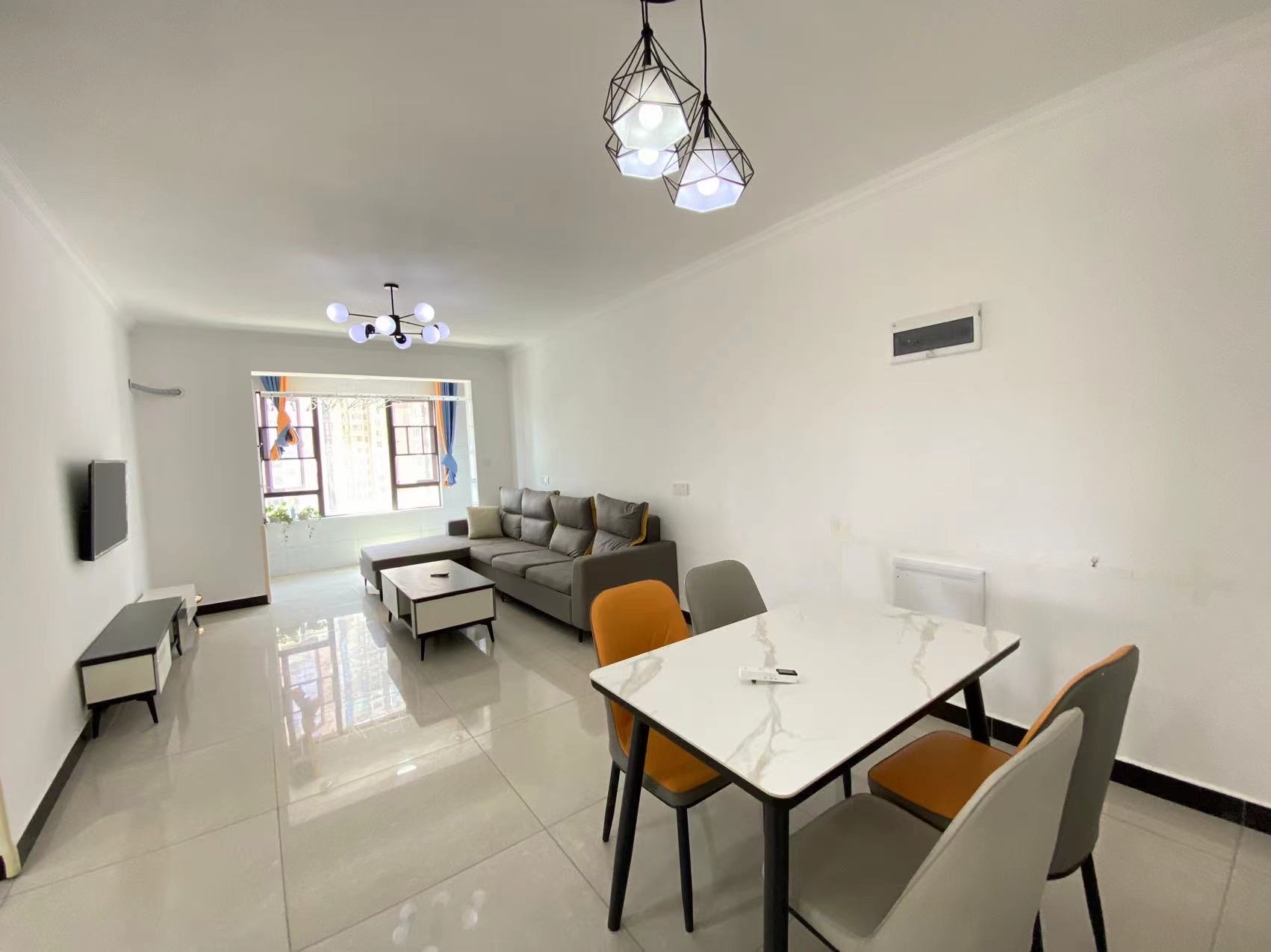 东合新苑 2室2厅1卫 2000.0元/月 东合新苑 2室2厅1卫 2000.0元/月户型图