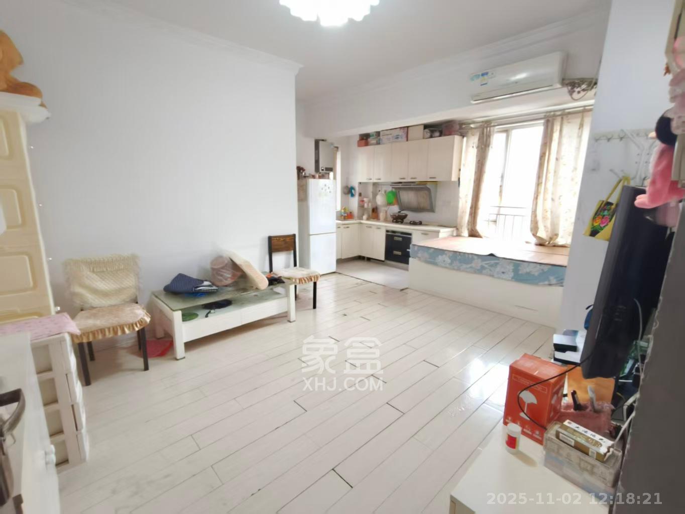 印象天心  1室1厅1卫    2500.0元/月