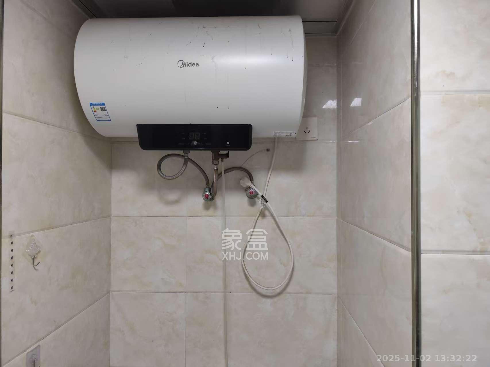 融科东南海 1室1厅1卫 1300.0元/月 融科东南海 1室1厅1卫 1300.0元/月室内图