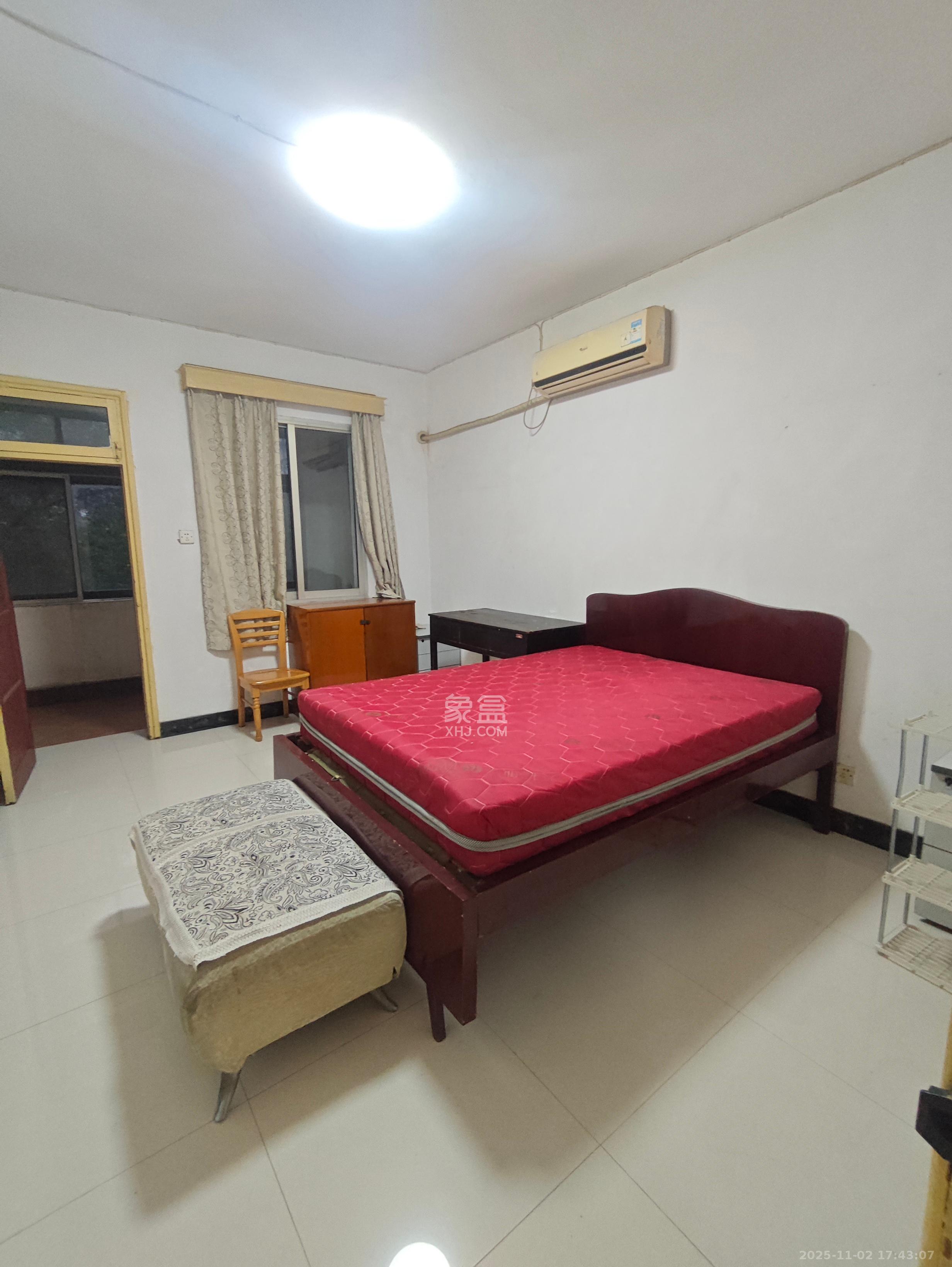 省建苑小区  2室1厅1卫    2000.0元/月室内图