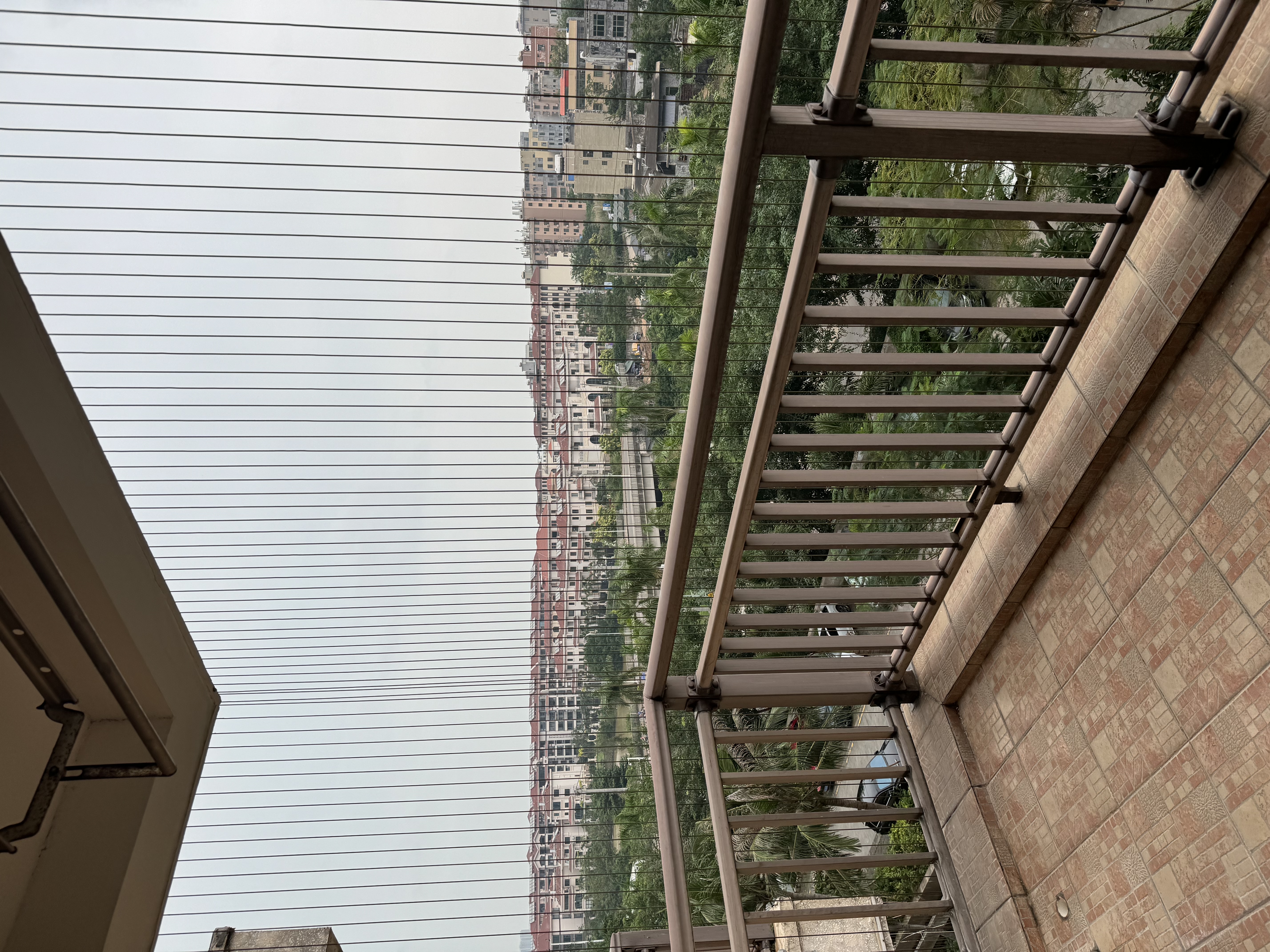 新世界花园二期  2室2厅1卫    99.0万客厅