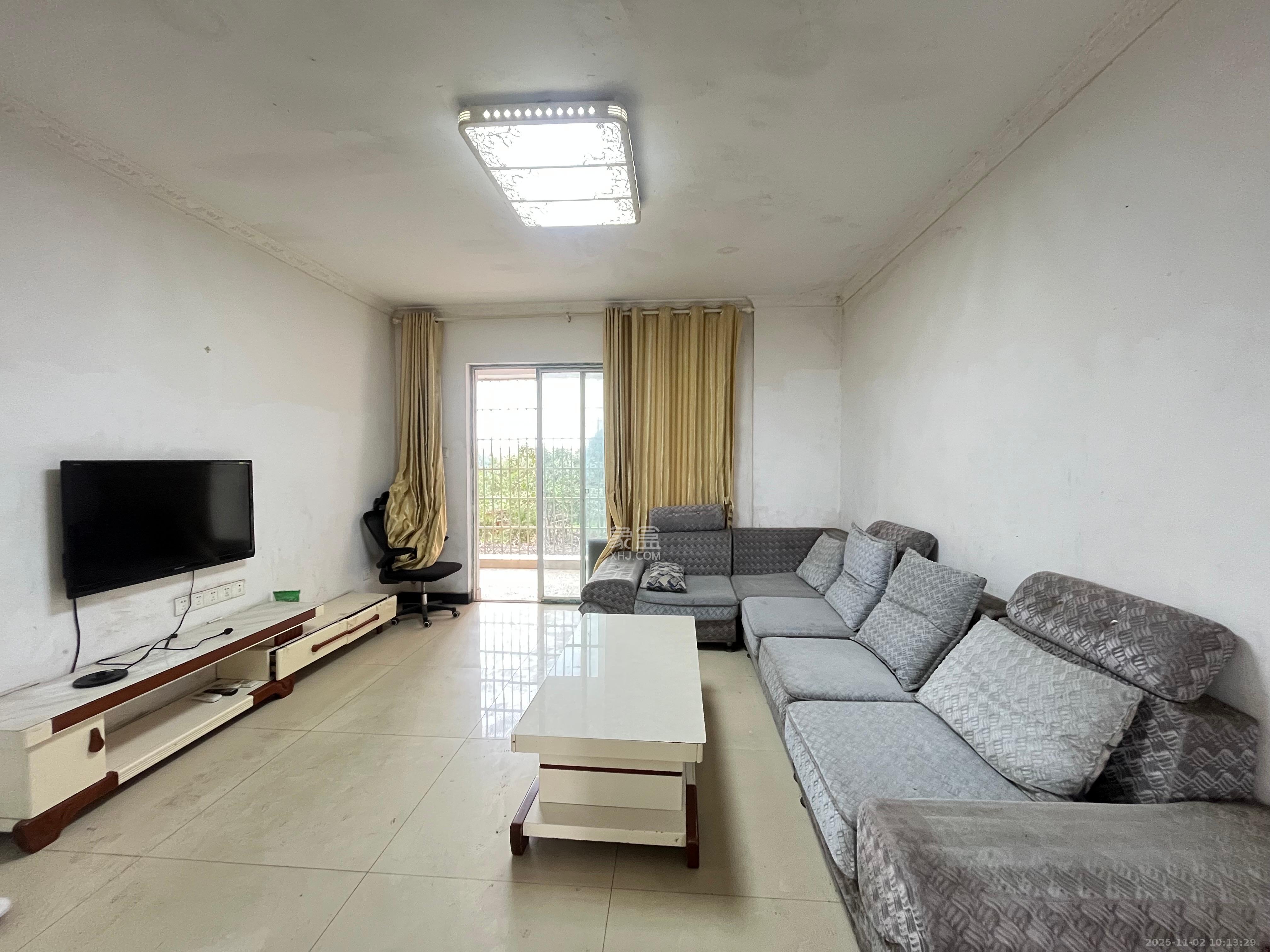 新蕾品阁居 4室2厅2卫 1900.0元/月 新蕾品阁居 4室2厅2卫 1900.0元/月室内图