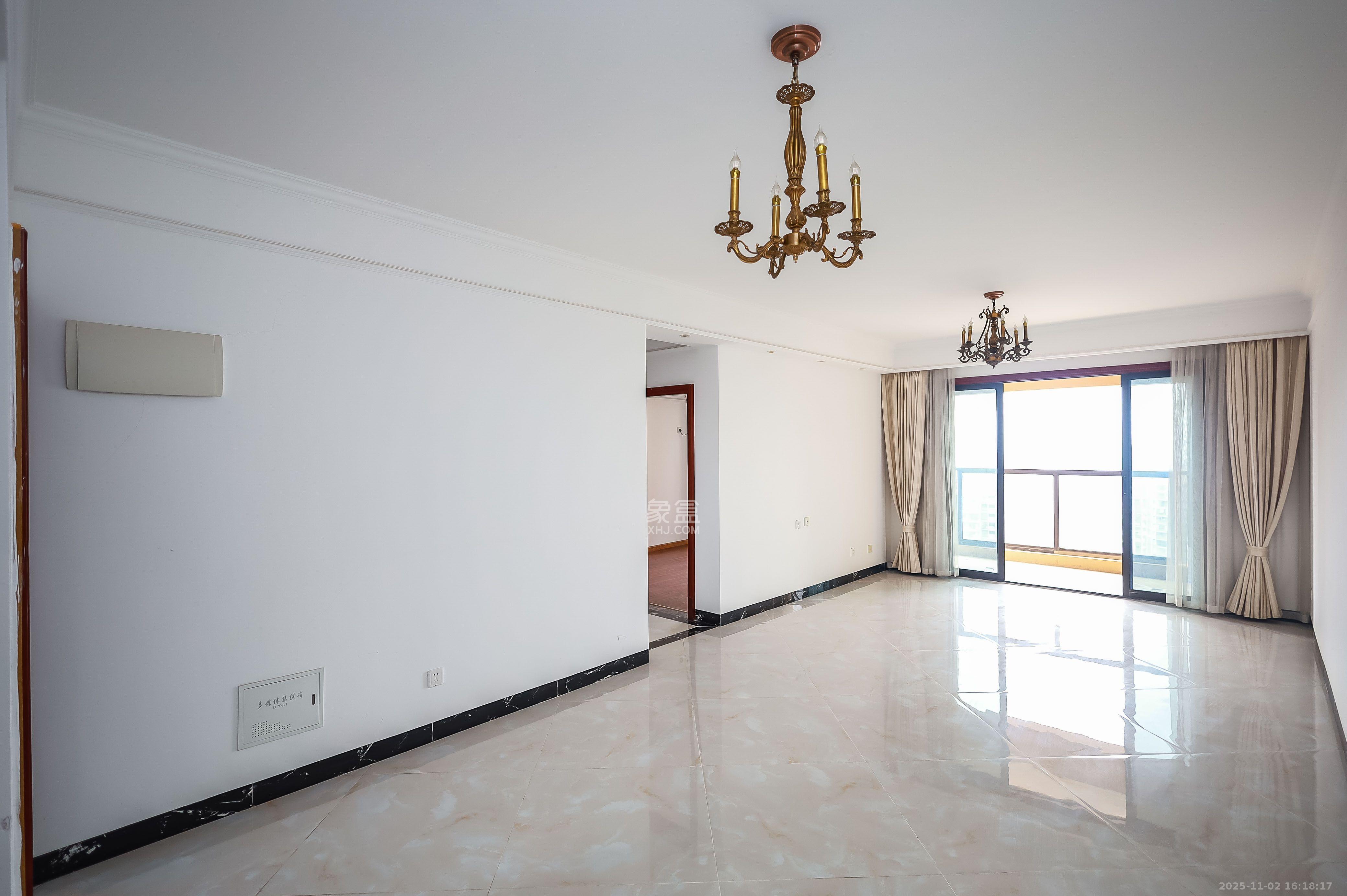 奥克斯缔壹城 4室2厅2卫 2800.0元/月 奥克斯缔壹城 4室2厅2卫 2800.0元/月室内图