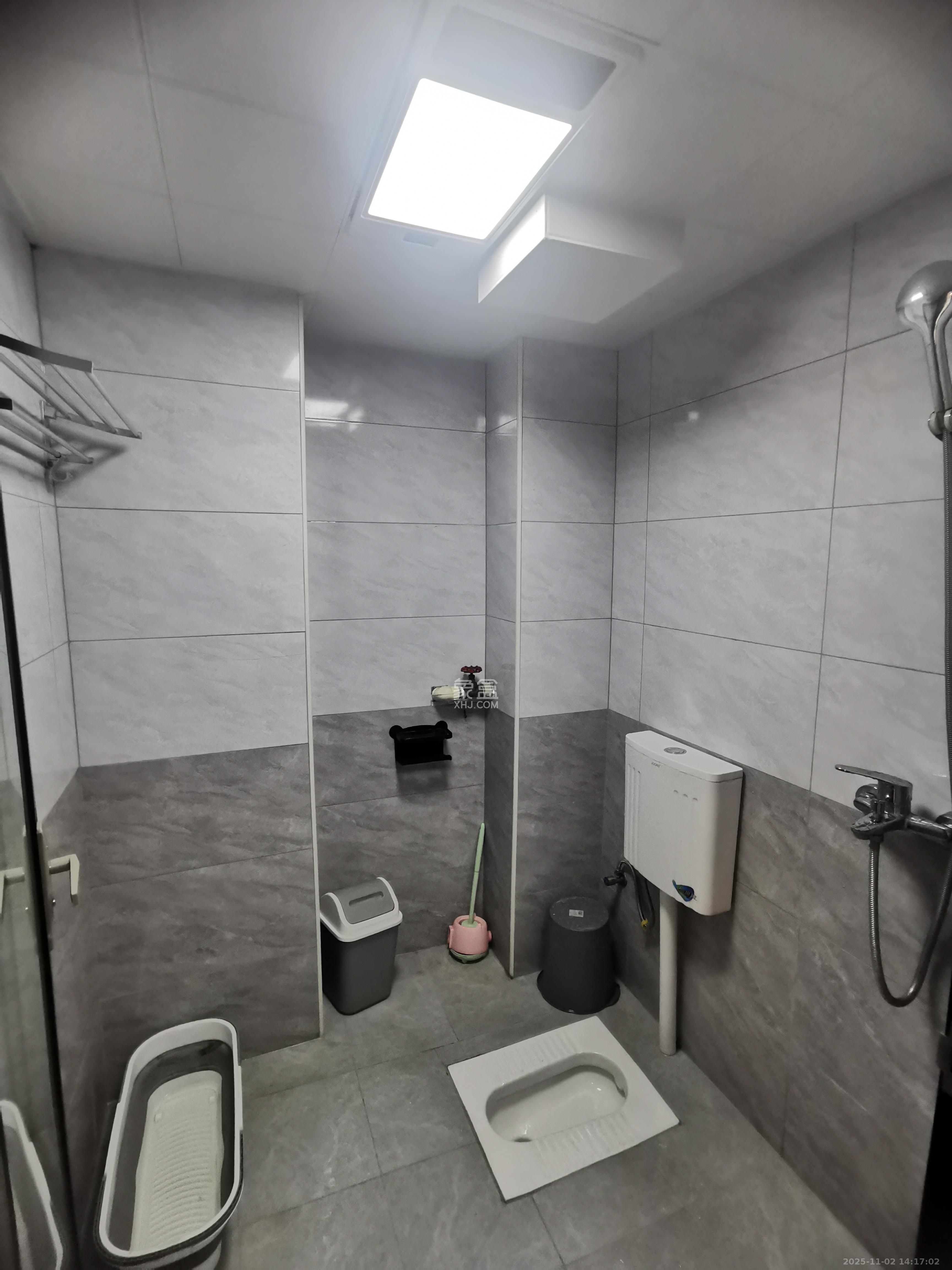 麓谷E家人 1室2厅1卫 2800.0元/月 麓谷E家人 1室2厅1卫 2800.0元/月室内图