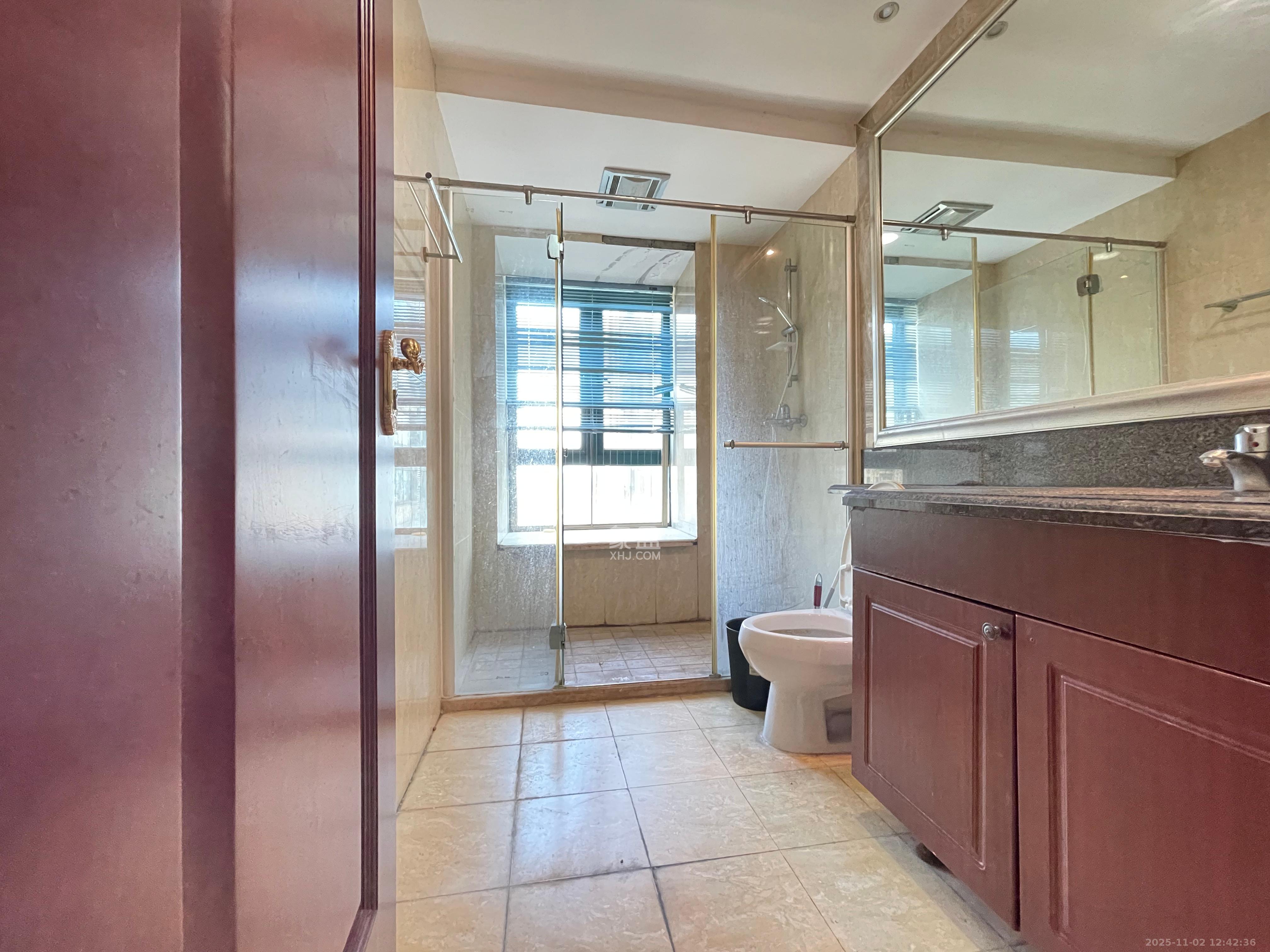 恒大名都 4室2厅4卫 3800.0元/月 恒大名都 4室2厅4卫 3800.0元/月室内图