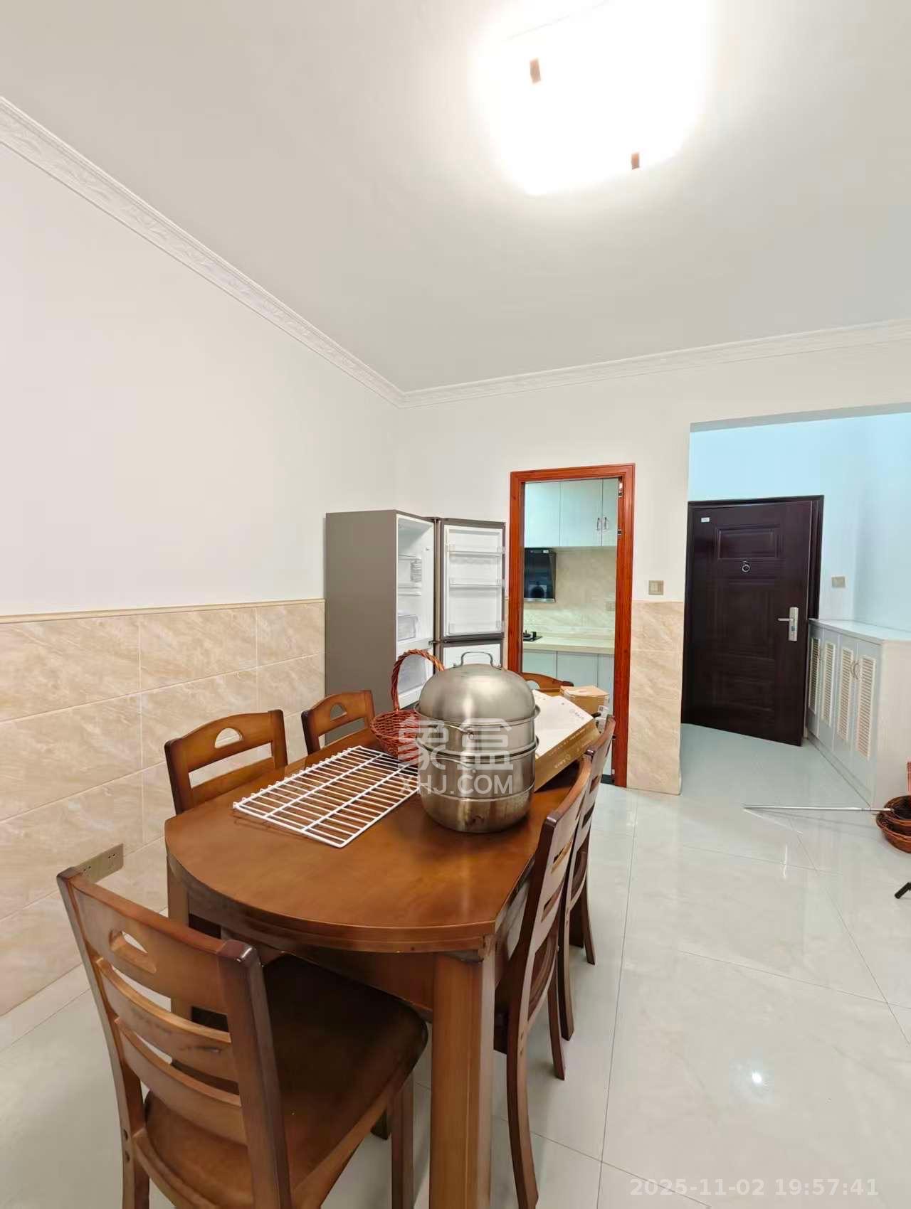 金南家园三期  2室2厅1卫    2200.0元/月 金南家园三期  2室2厅1卫    2200.0元/月室内图