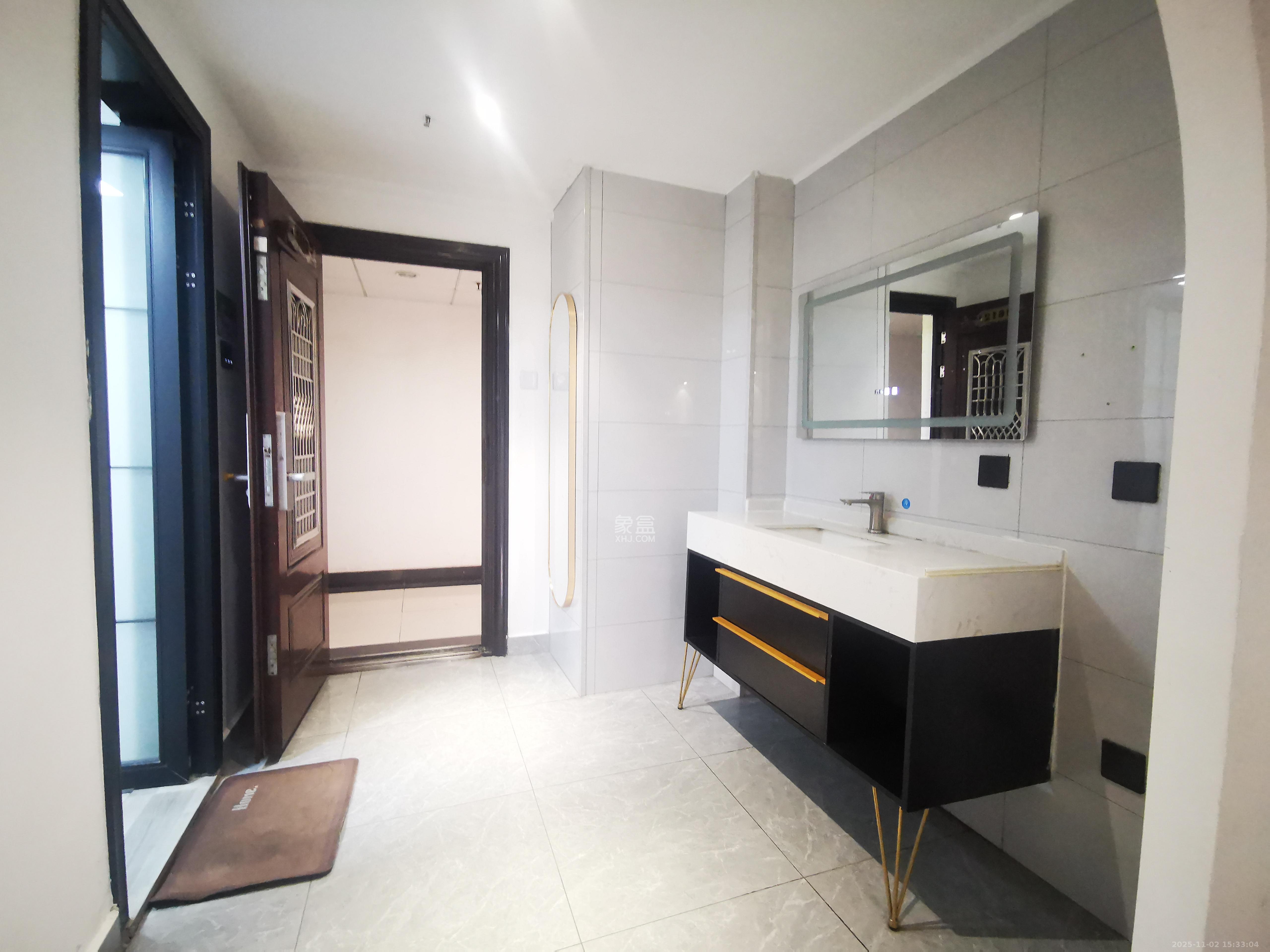 七彩丽都  1室1厅1卫    2000.0元/月室内图