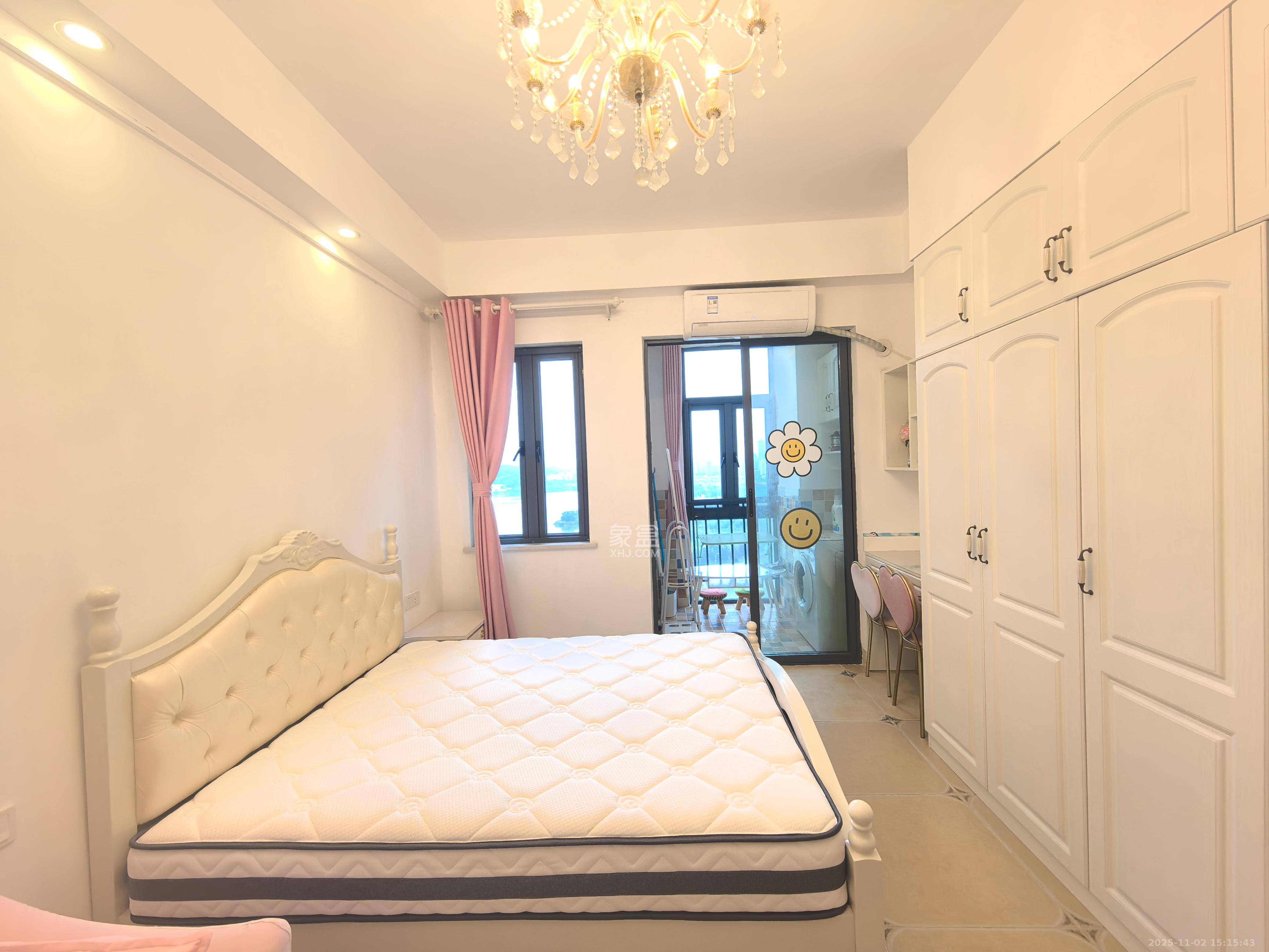 蓝光雍锦阁  1室1厅1卫    1600.0元/月室内图