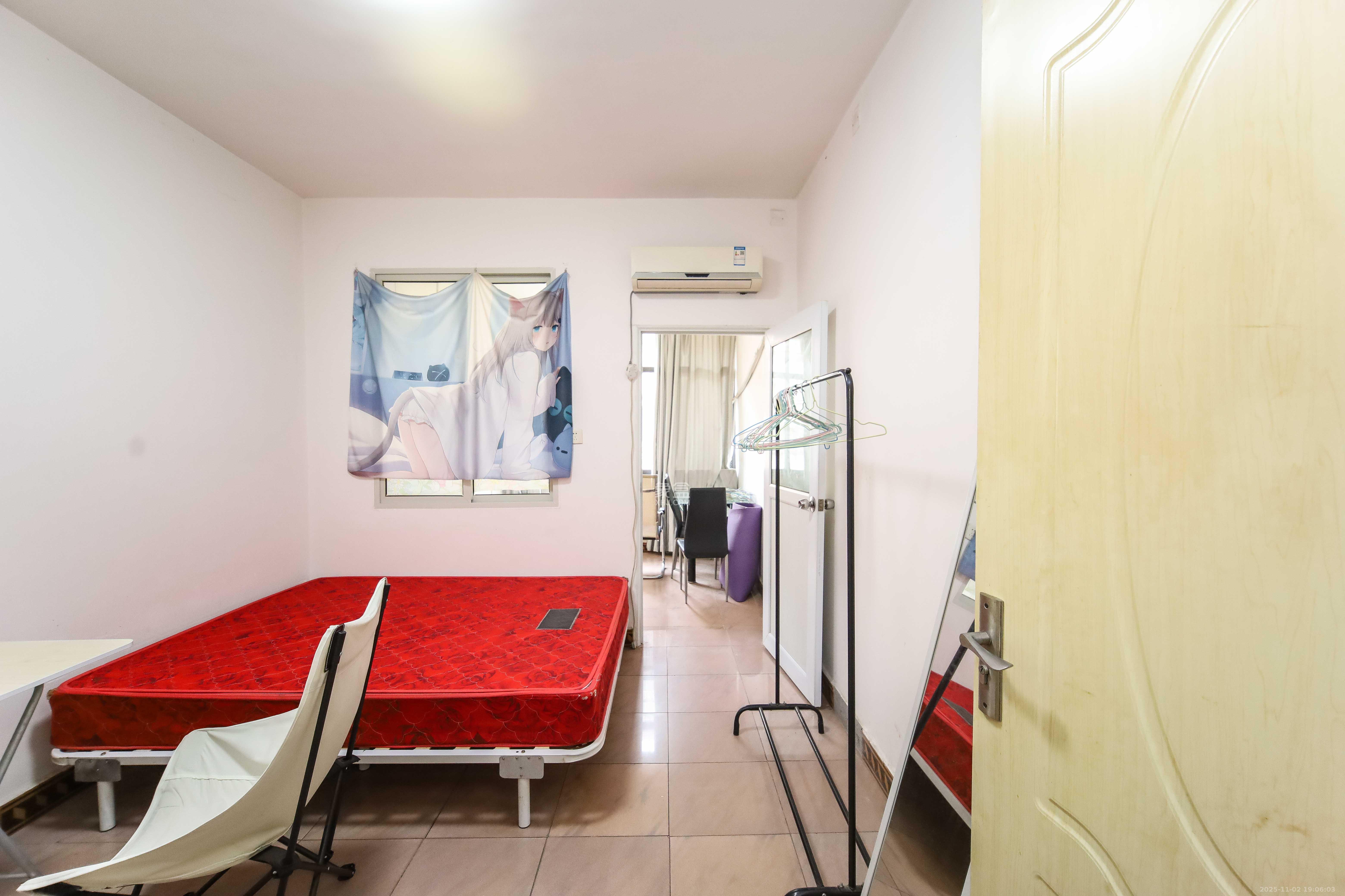 东进小区  2室1厅1卫    44.68万 东进小区  2室1厅1卫    44.68万卧室