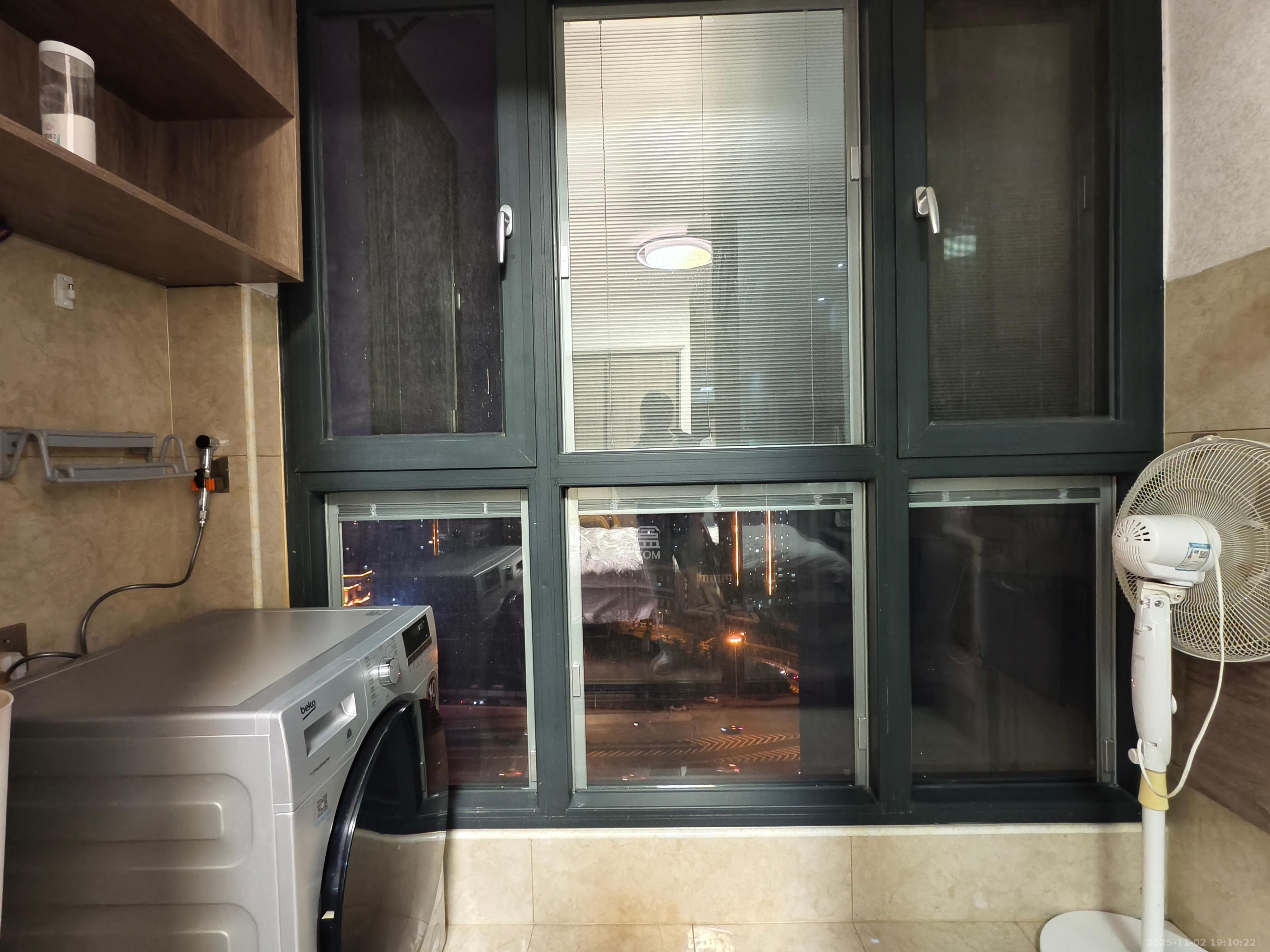 绿地中央广场 1室1厅1卫 1400.0元/月 绿地中央广场 1室1厅1卫 1400.0元/月室内图