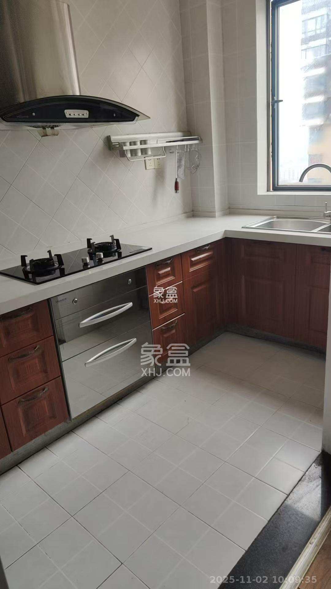 中国铁建国际城一期 3室2厅1卫 1700.0元/月 中国铁建国际城一期 3室2厅1卫 1700.0元/月室内图