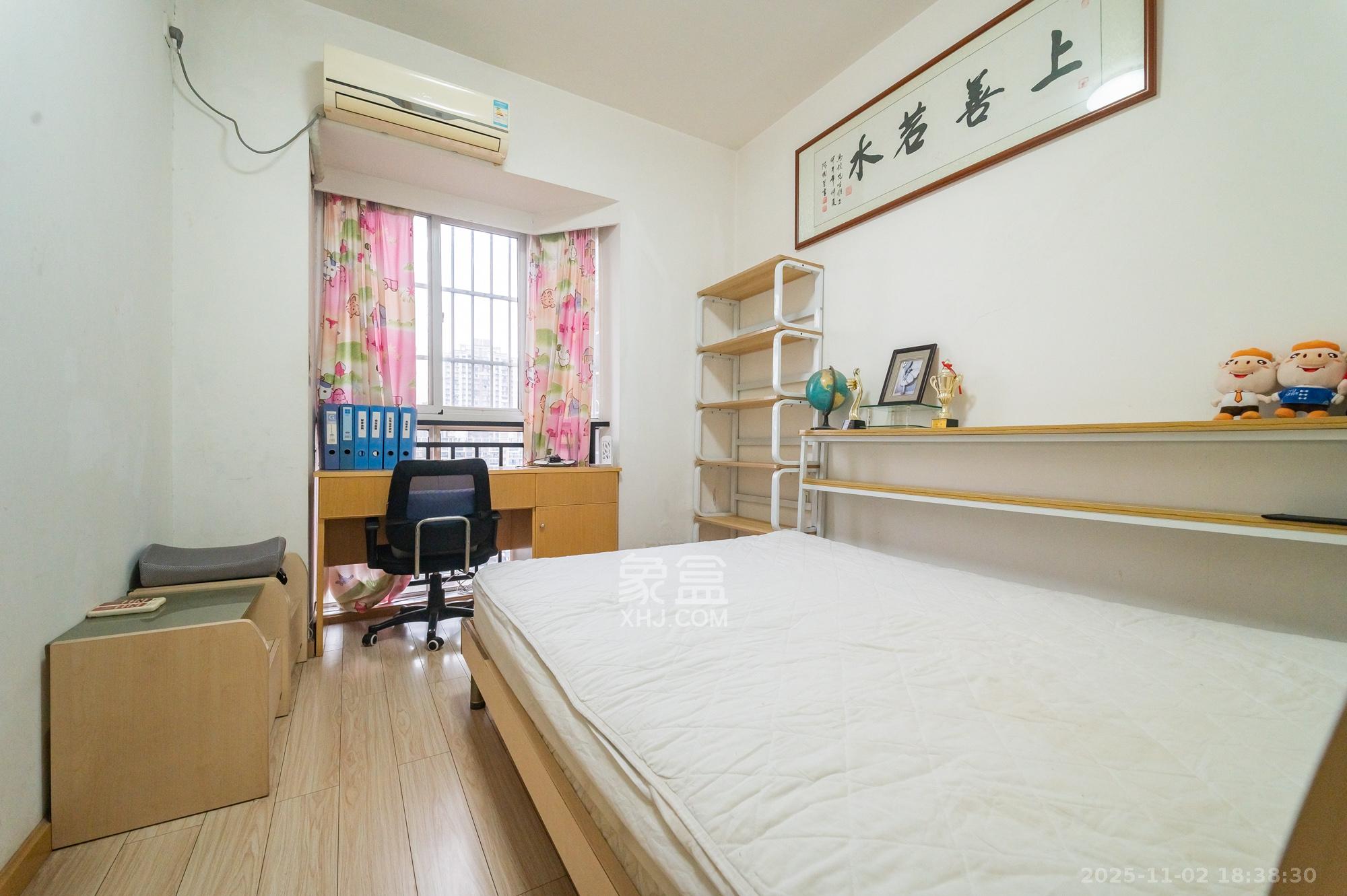 幸福洋房  3室2厅2卫    78.0万卧室