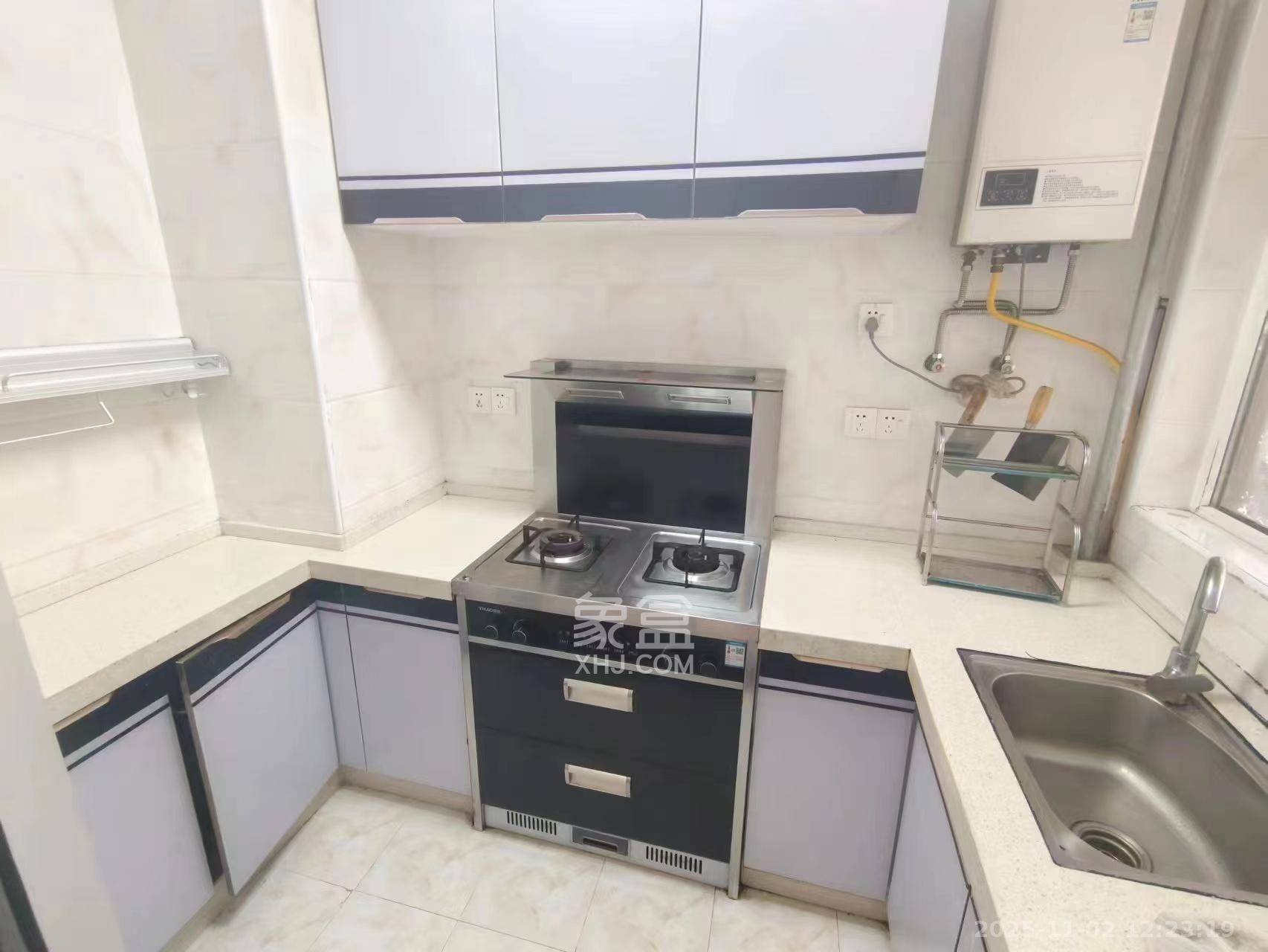 金科时代中心  3室1厅1卫    2200.0元/月室内图