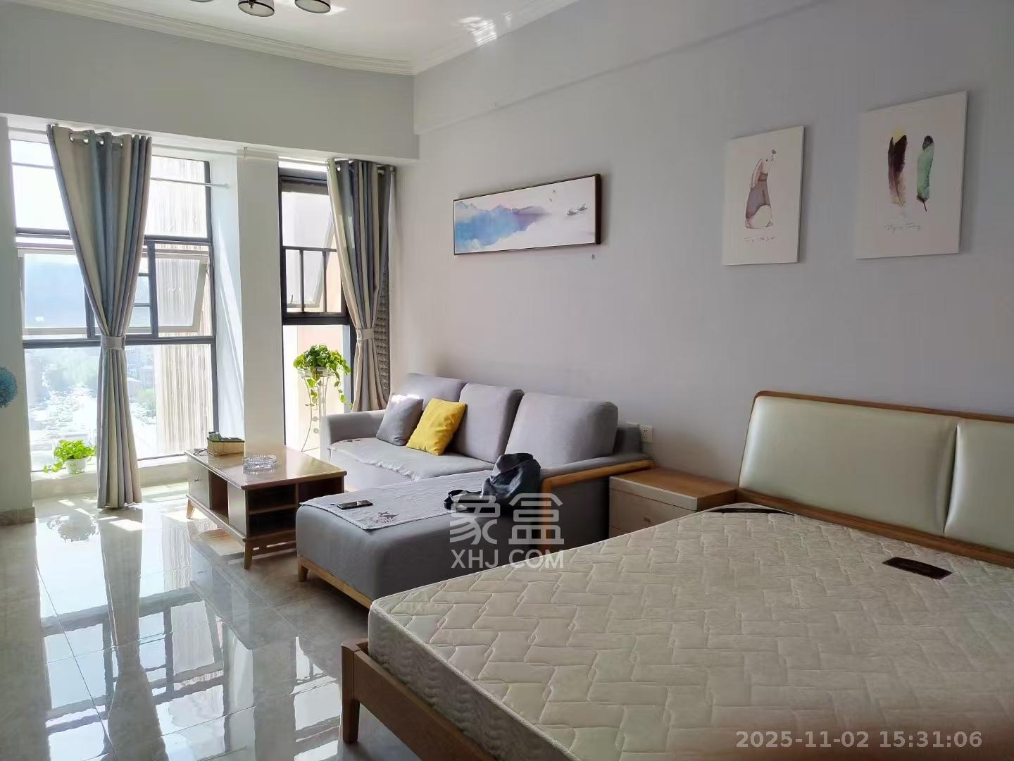 新世界广场  1室1厅1卫    1800.0元/月室内图