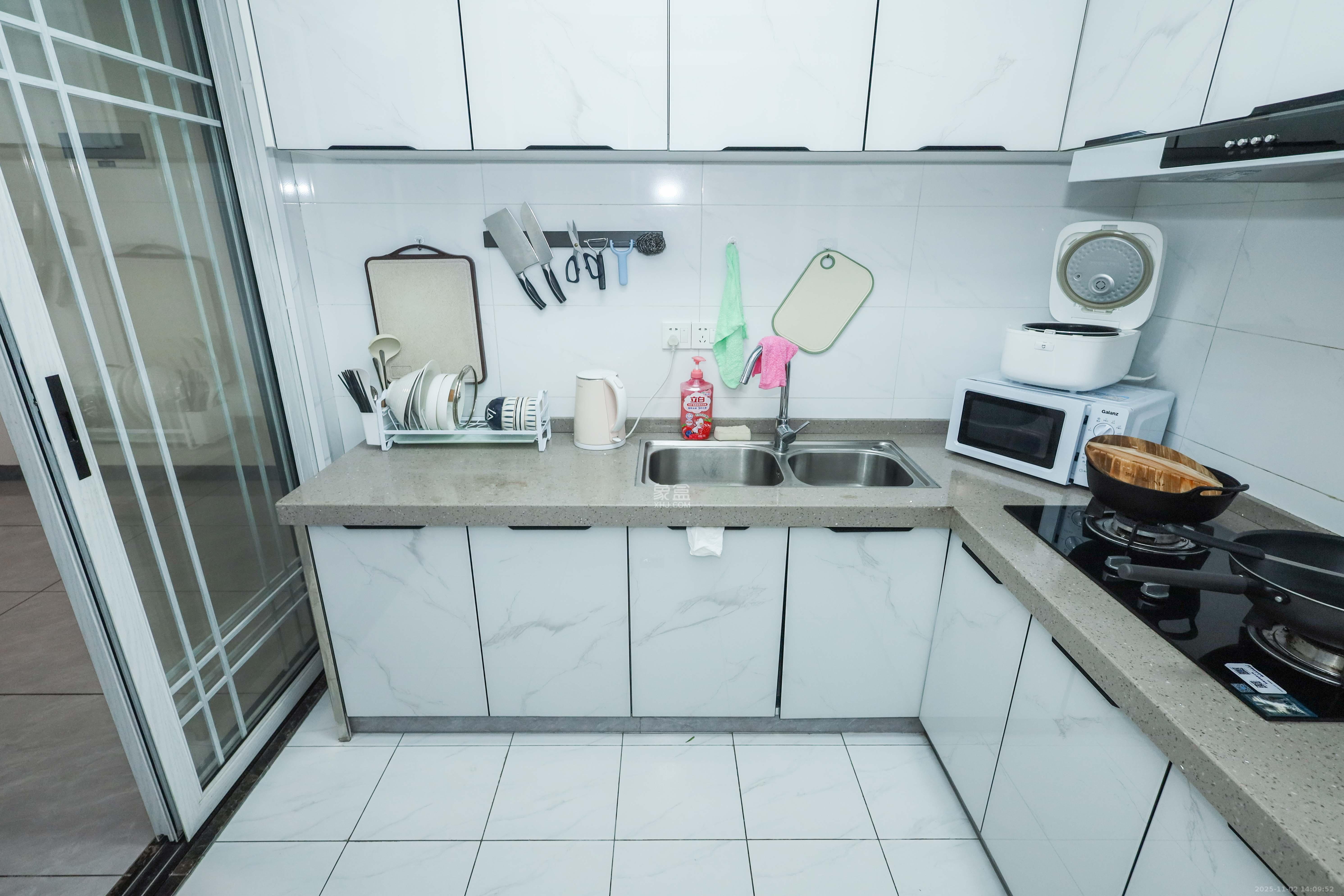 和润园三期  2室2厅1卫    69.0万厨房