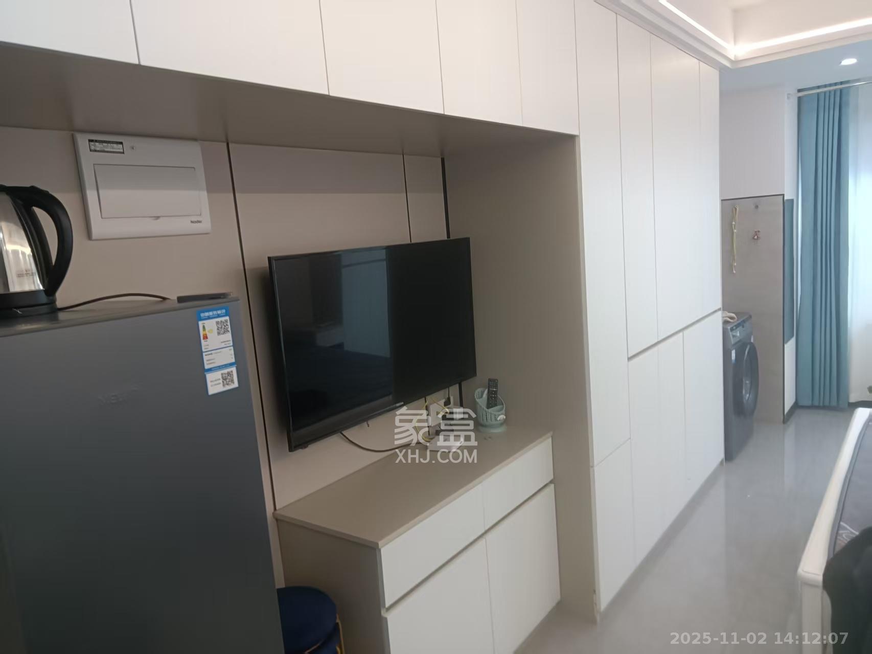 中海珑悦府  1室1厅1卫    1200.0元/月 中海珑悦府  1室1厅1卫    1200.0元/月室内图